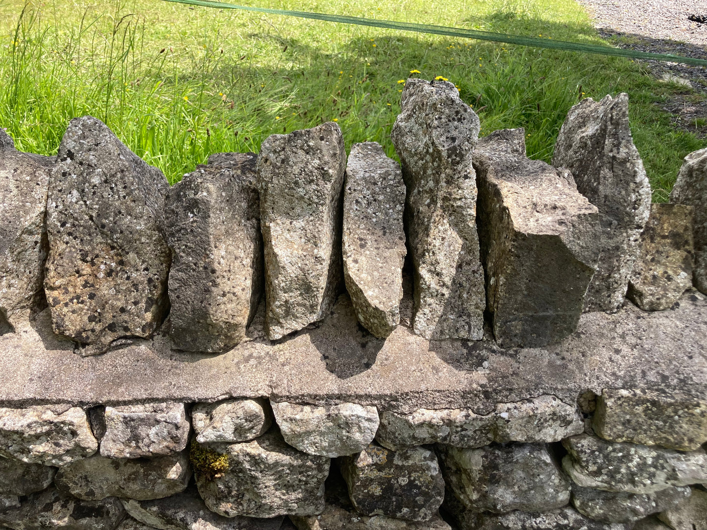 Cock & Hens Mendip Dry Stone Walling Topping Stones Dumpy Bulk Bag