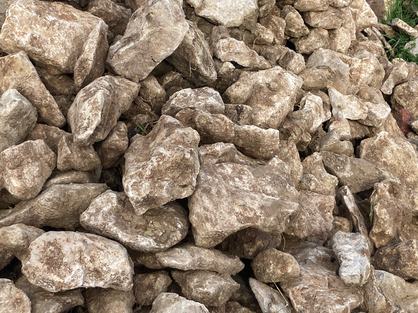 Mendip Dry Stone Walling Stone Per 1/2 Dumpy Bulk Bag