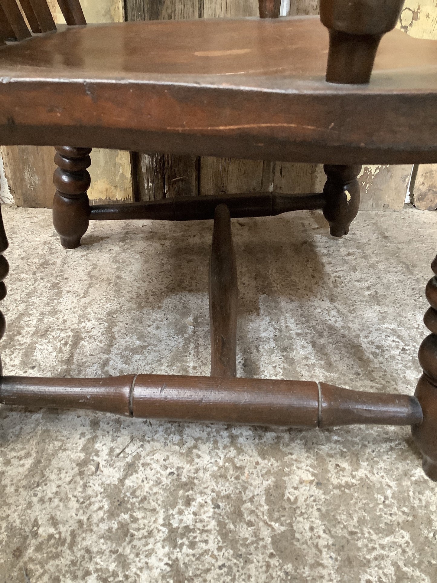 Antique Victorian Dark Low Beech & Elm Carver Windsor Grandfather Bedroom Chair