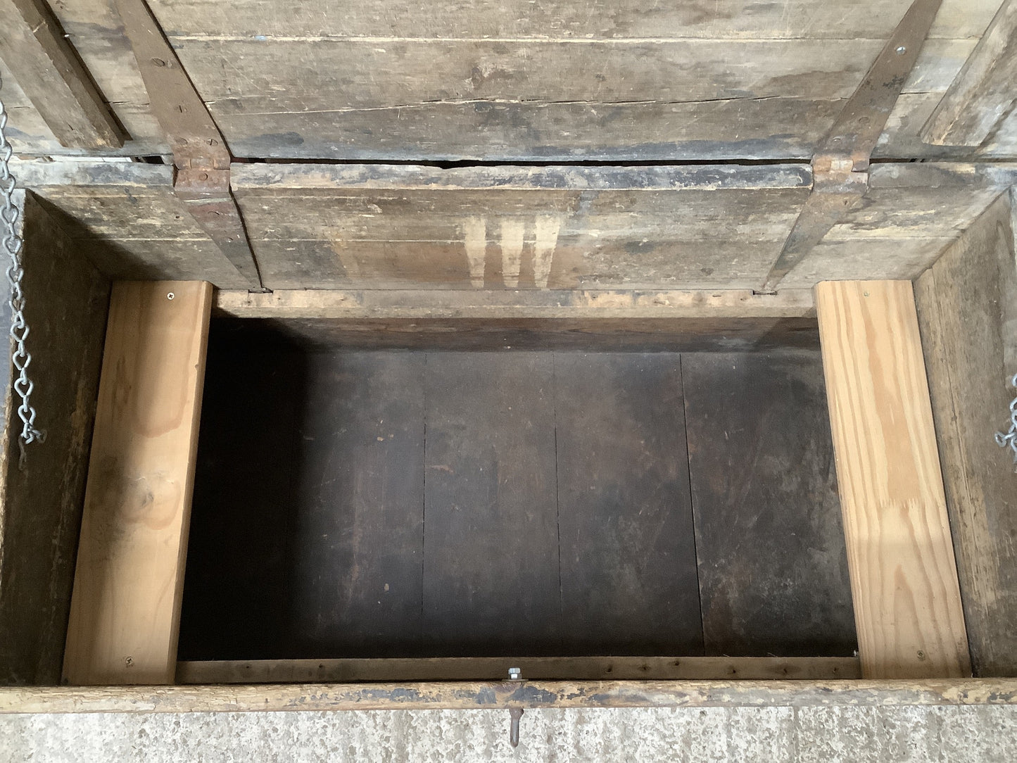 Interesting Rustic Old Painted Pine Wooden Storage Tool Box 1'8"H 3'2" W