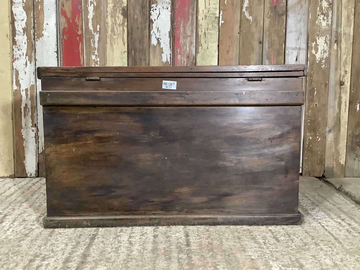 Beautiful Dark Old Waxed Mahogany & Metal,Ply Blanket Storage Box 1'8"H 2'8" W
