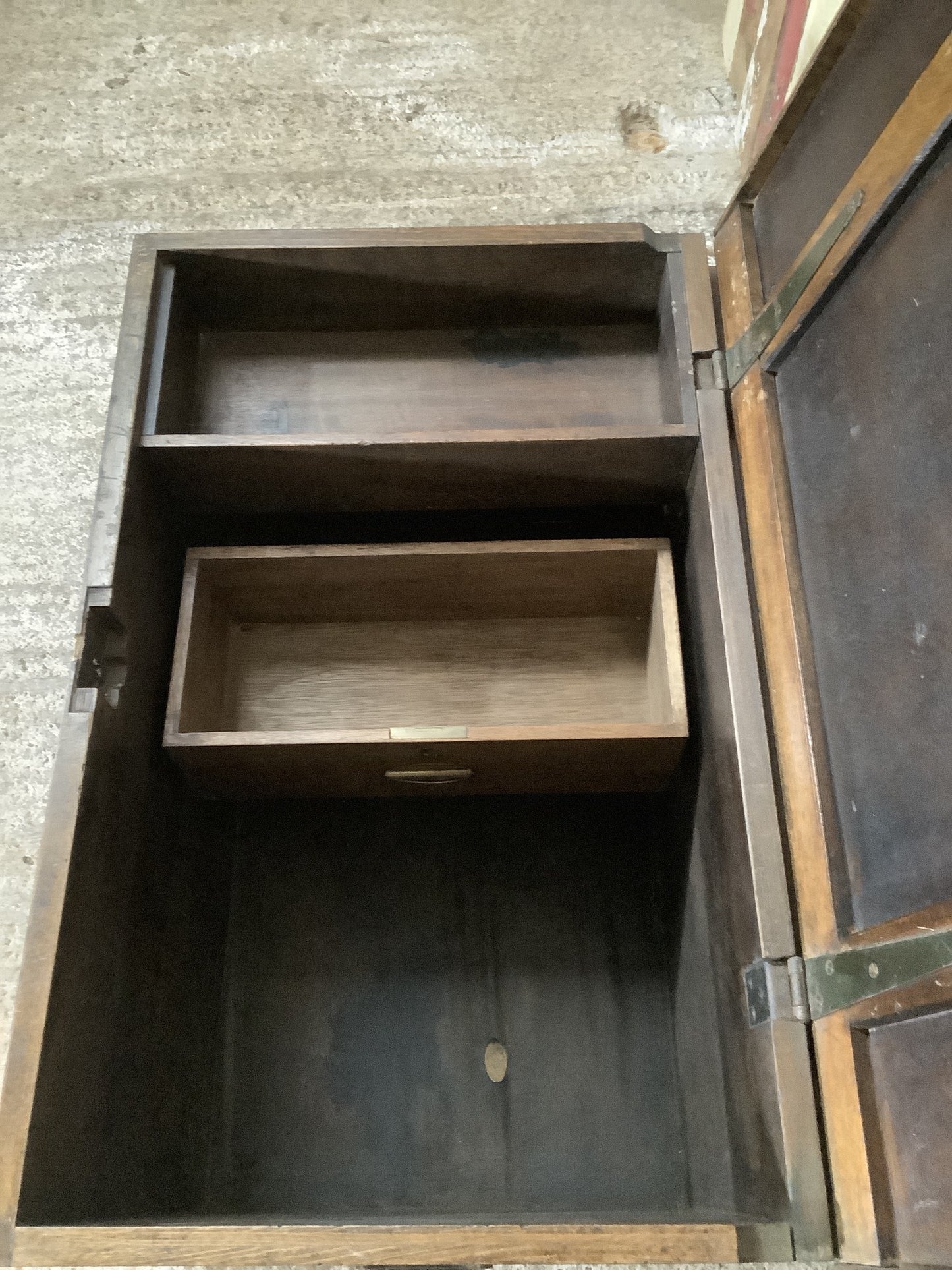 Beautiful Dark Old Waxed Mahogany & Metal,Ply Blanket Storage Box 1'8"H 2'8" W