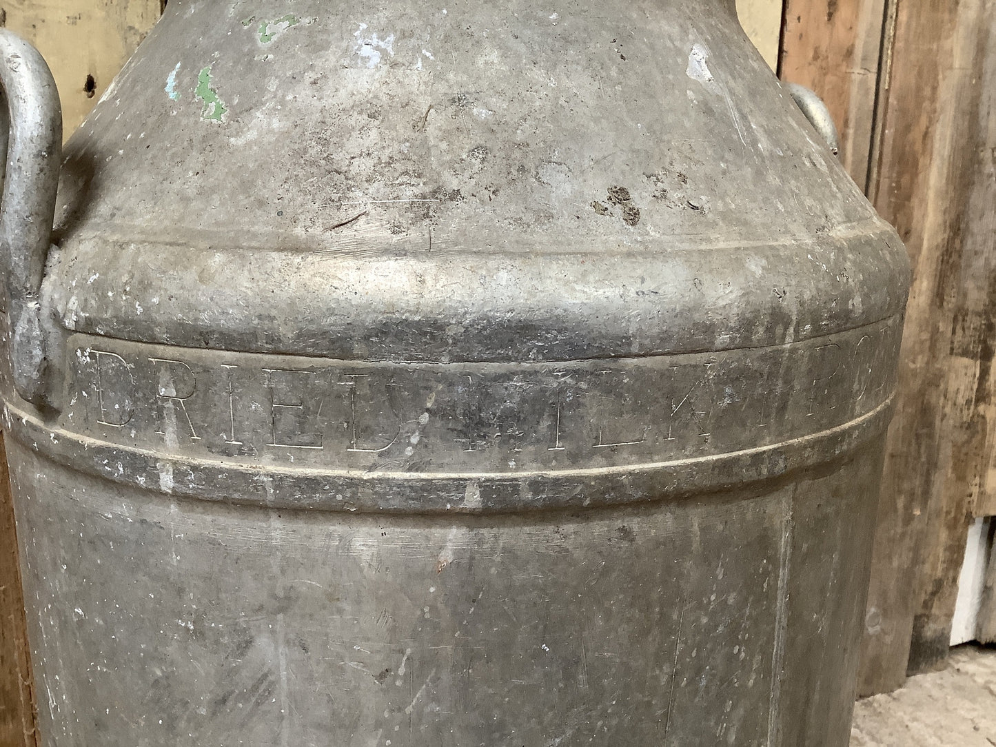 Vintage Tarnished 10 Gallon Aluminium Metal Milk Churn Flower Planter 2'1"H