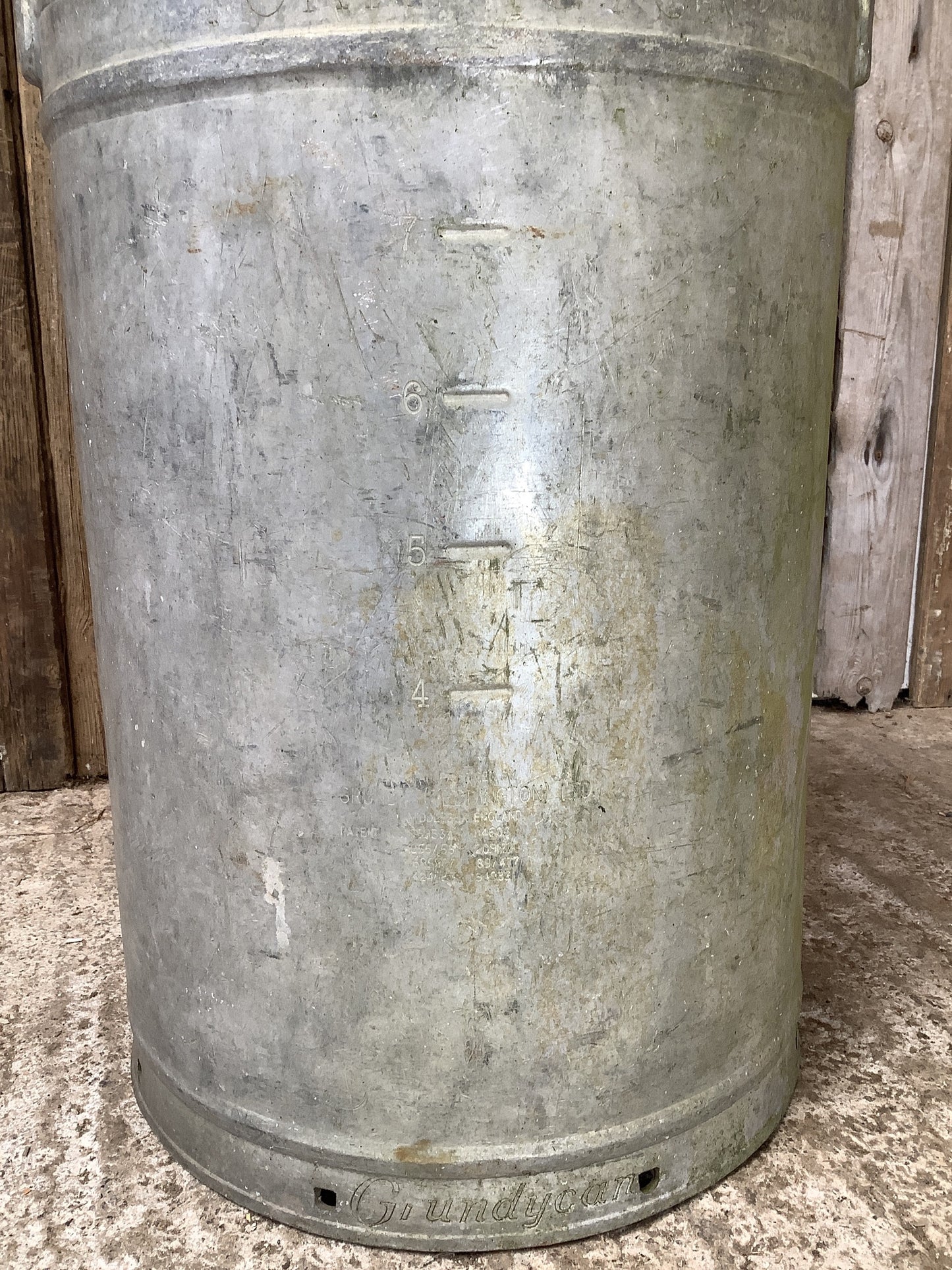 Tarnished 10 Gallon Old Torrington Dairy’s Aluminium Milk Churn Metal 2'1"H