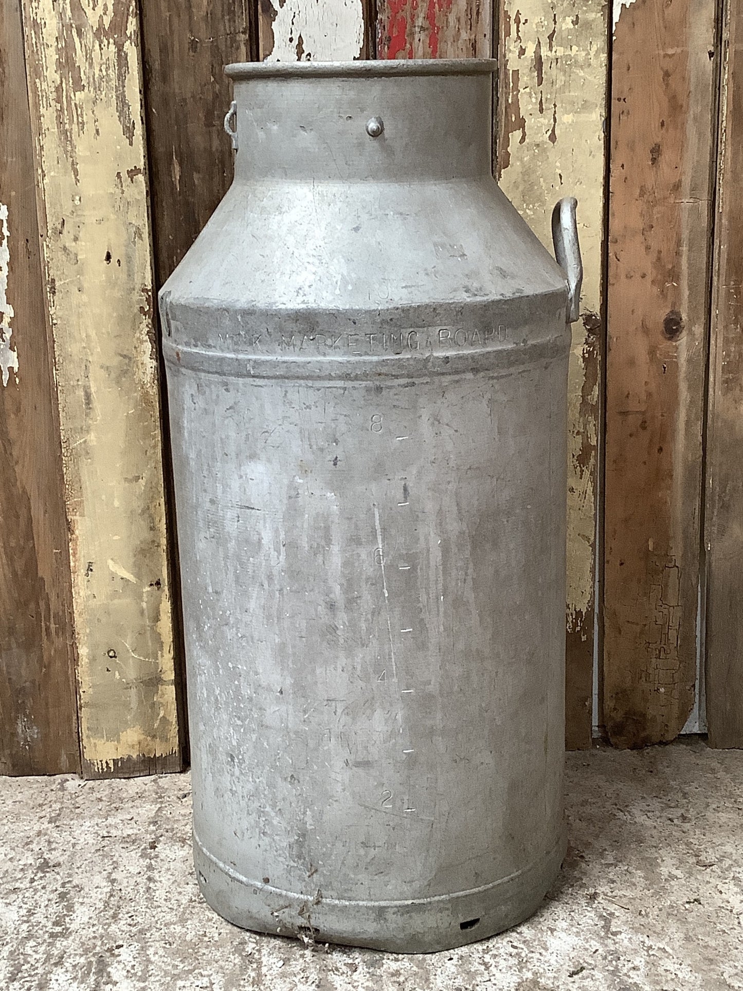 Old Milk Marketing Board Tarnished 10 Gallon Aluminium Milk Flower Churn 2’4"H