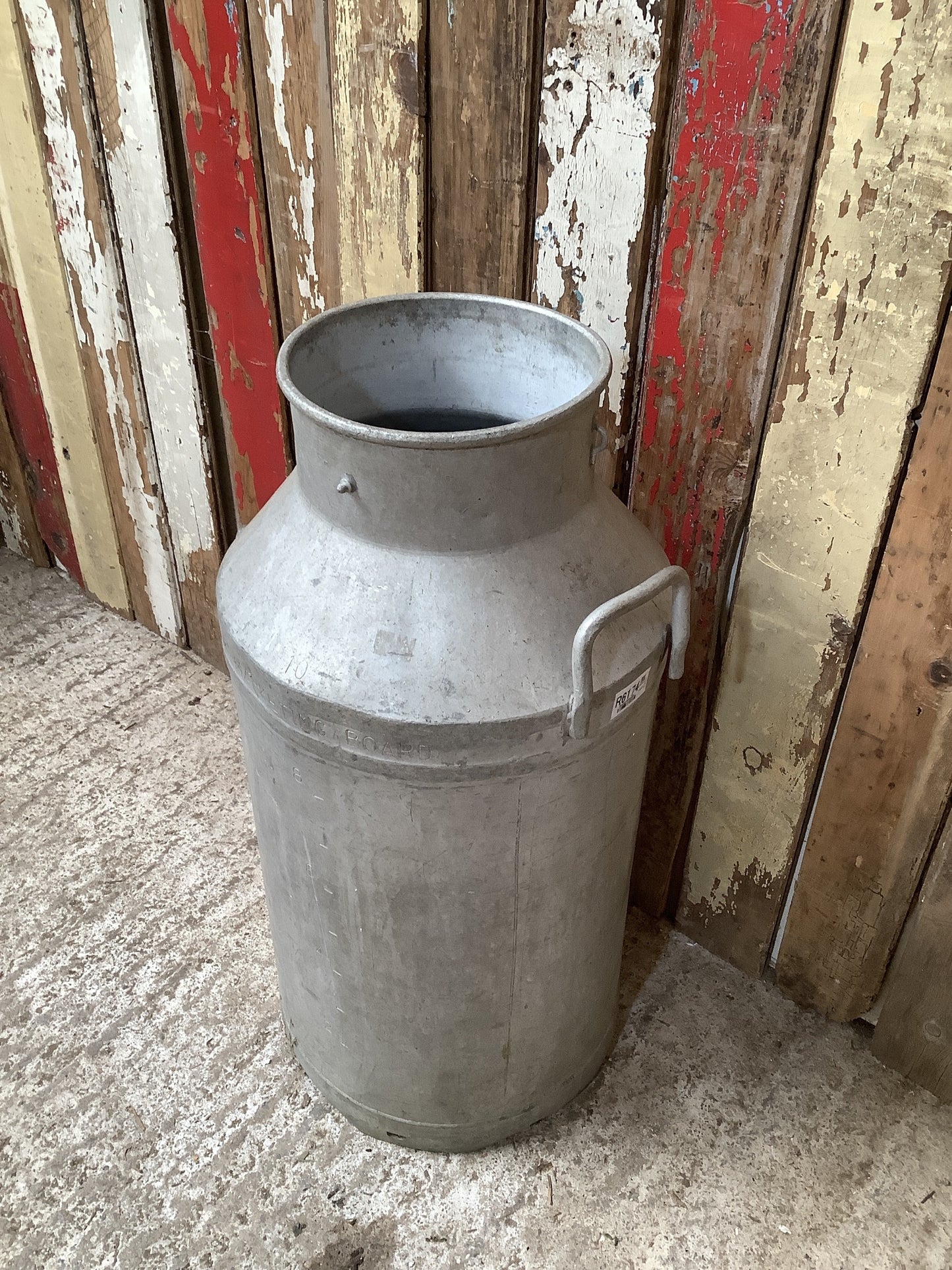 Old Milk Marketing Board Tarnished 10 Gallon Aluminium Milk Flower Churn 2’4"H