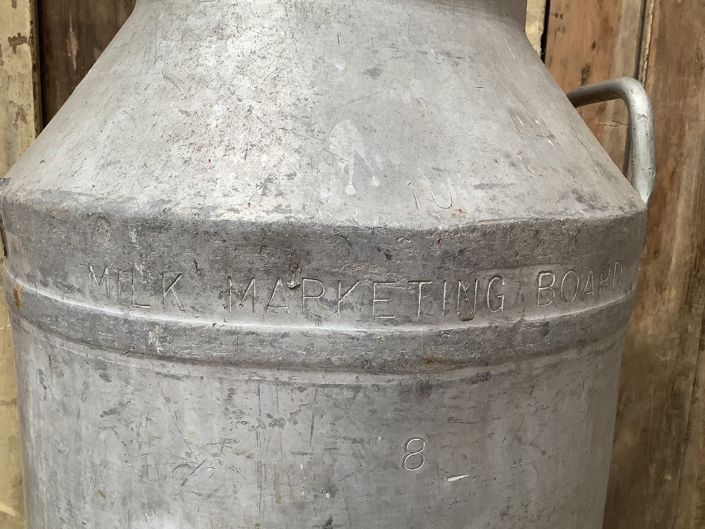 Old Milk Marketing Board Tarnished 10 Gallon Aluminium Milk Flower Churn 2’4"H