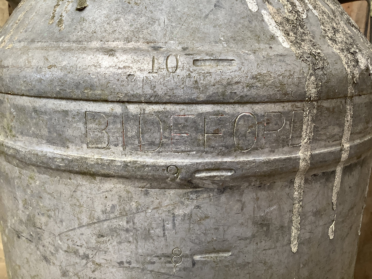 Old Tarnished Rustic Aluminium 10 Gallon Milk Churn Garden Pot 2'3"H