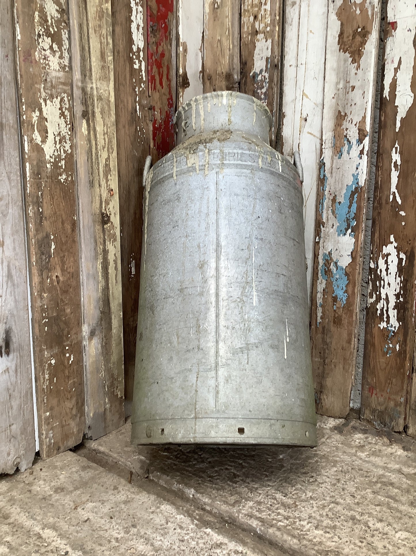 Old Tarnished Rustic Aluminium 10 Gallon Milk Churn Garden Pot 2'3"H