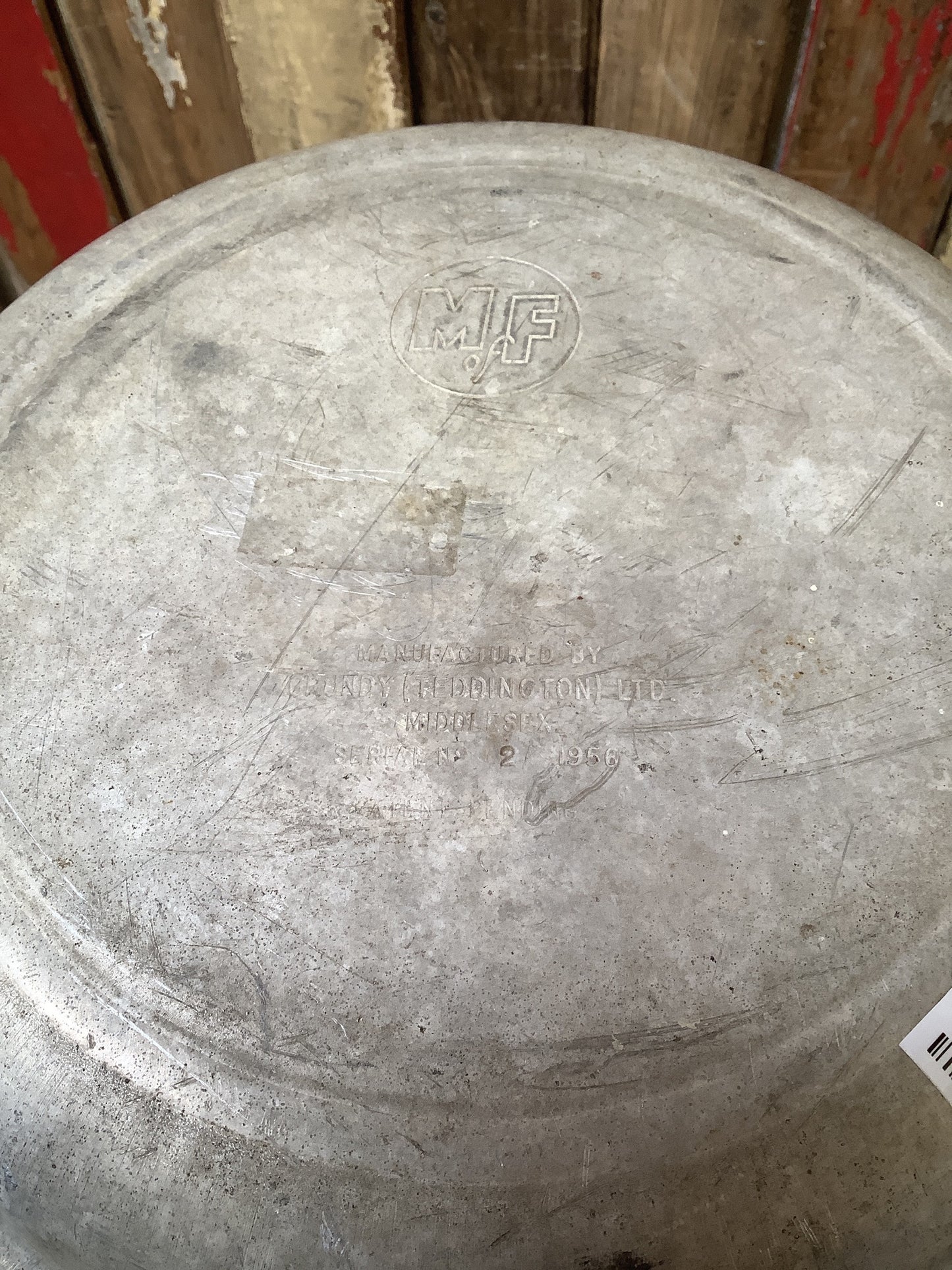 10 Gallon Milk Marketing Board 1960s Tarnished Aluminium Milk Churn Metal