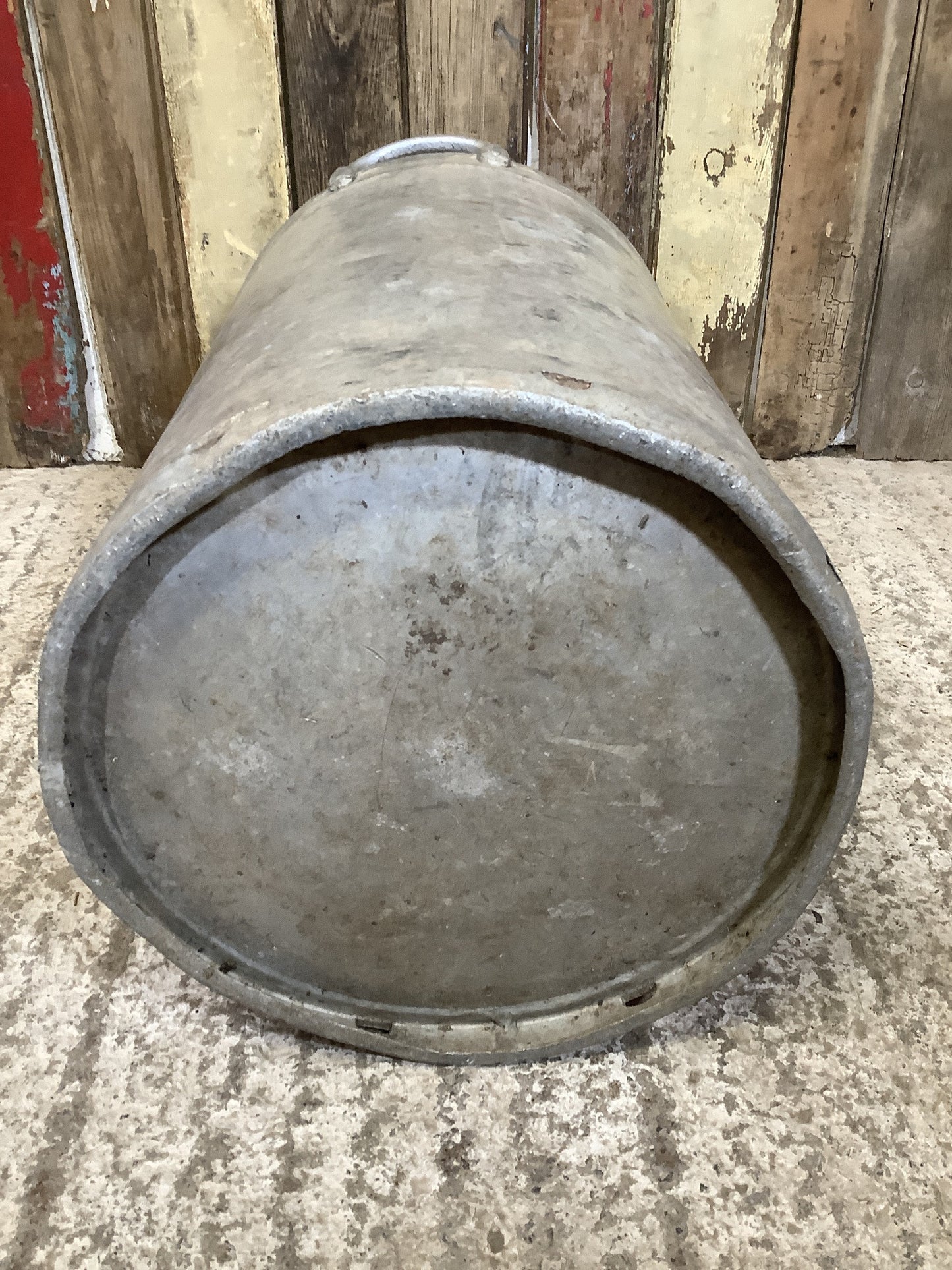 Manchester 10 Gallon 1960s Tarnished Aluminium Milk Churn Metal