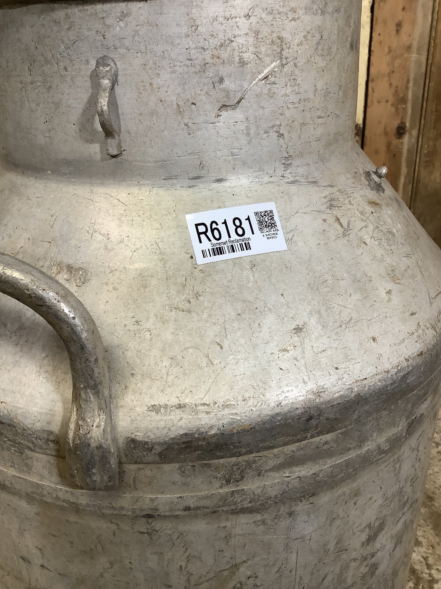 Manchester 10 Gallon 1960s Tarnished Aluminium Milk Churn Metal
