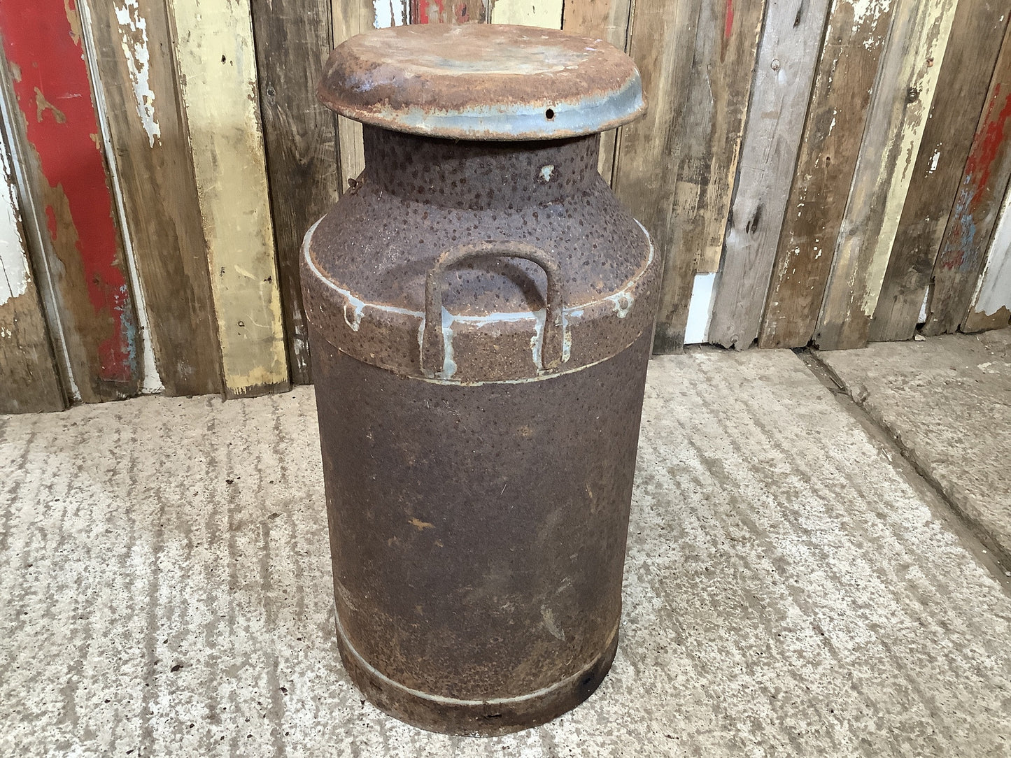 Oakdale Creameries Vintage 1940s Rusty Steel Dairy 10 Gallon Milk Churn Metal