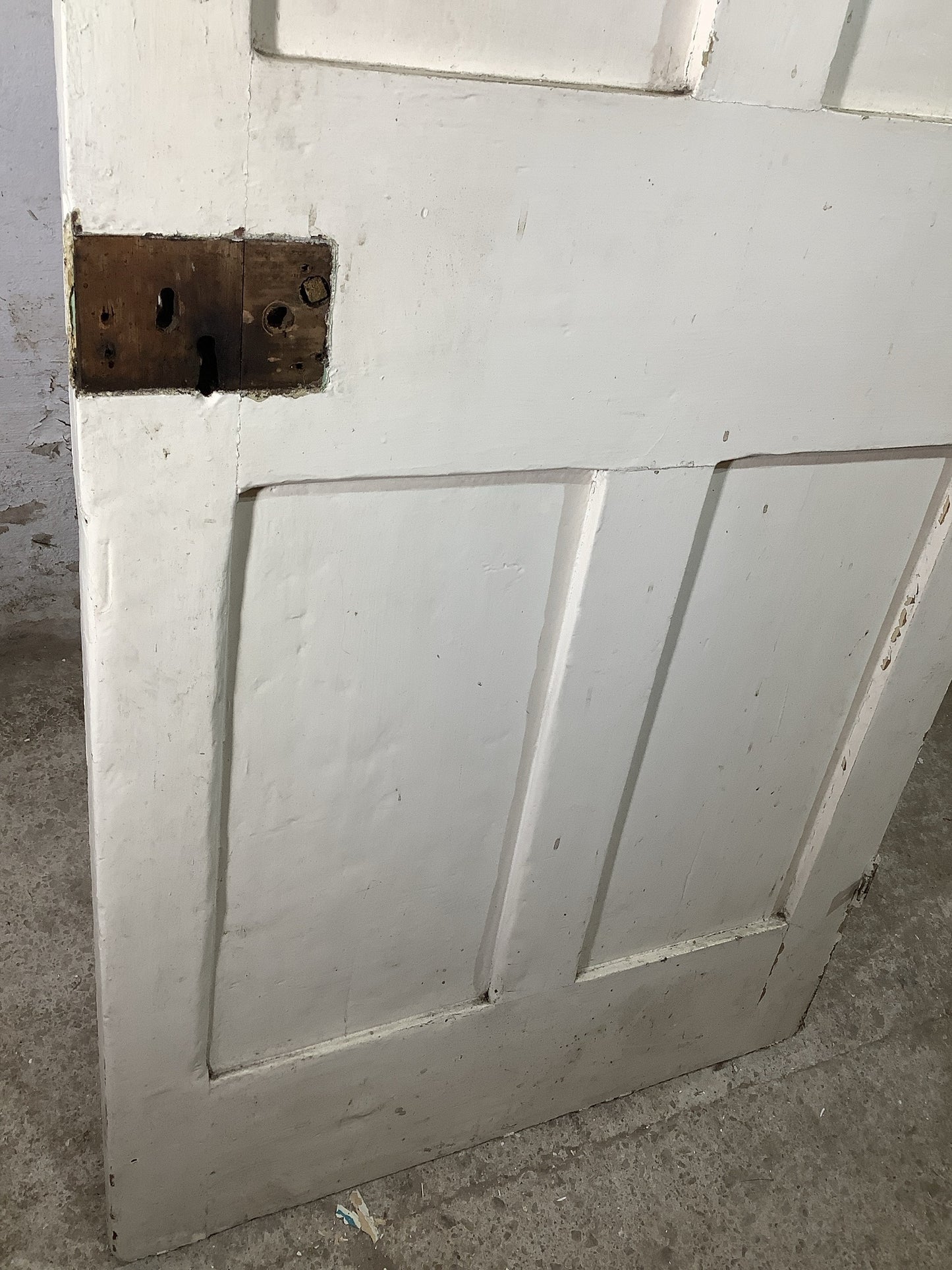 10th Picture showing bottom part of the stile is worn