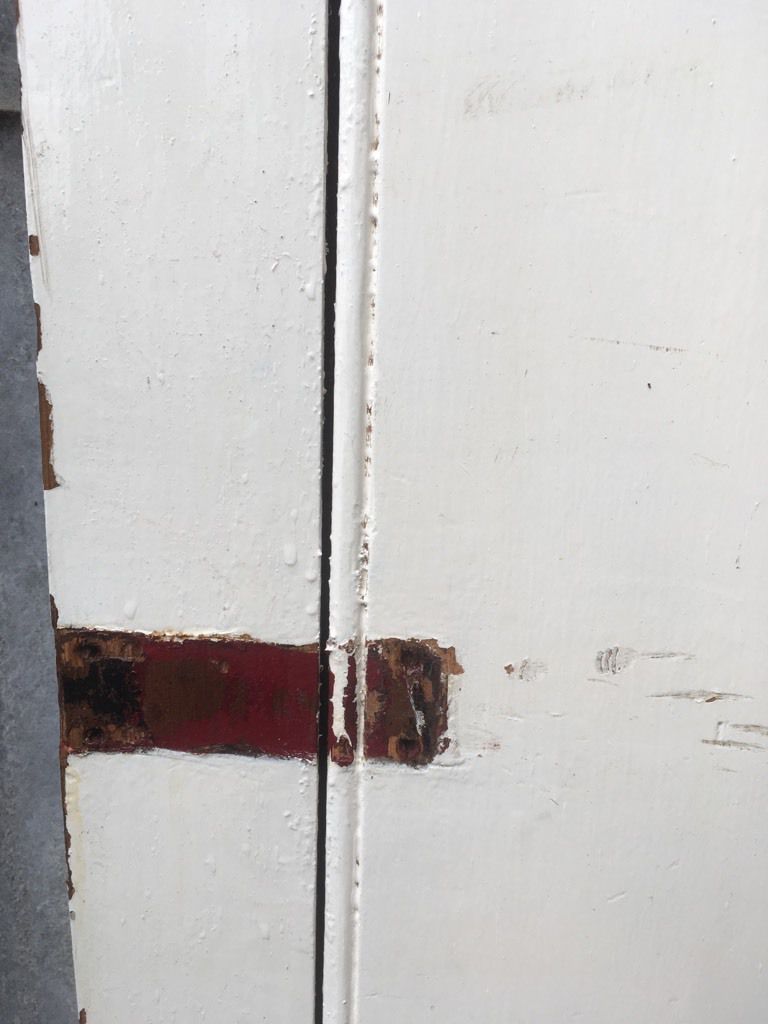 28 1/2”x77 1/4” Reclaimed Victorian Painted Pine 4 Panel 2 Over 2 Internal Door