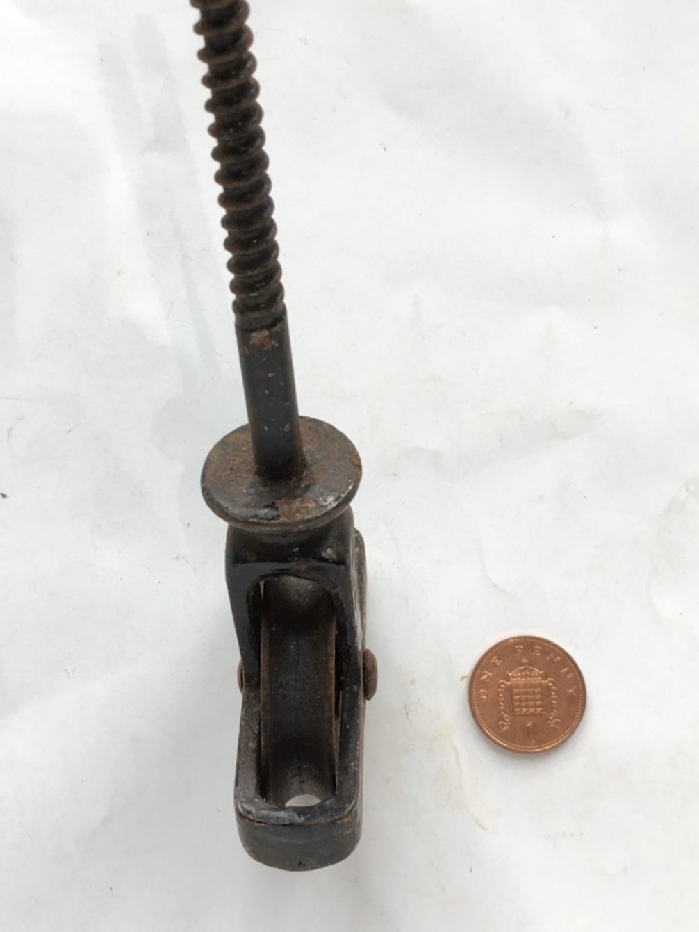 Reclaimed Old Cast Iron Screw In Pulley With Guide 1 3/4" Wheel