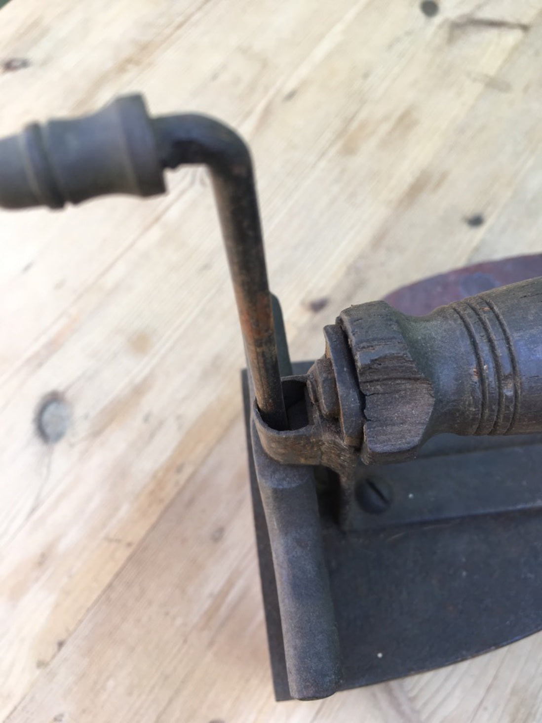 Interesting Collectable Rare Old Cast Iron Flat Hot Iron For Clothes 17x15.4cm