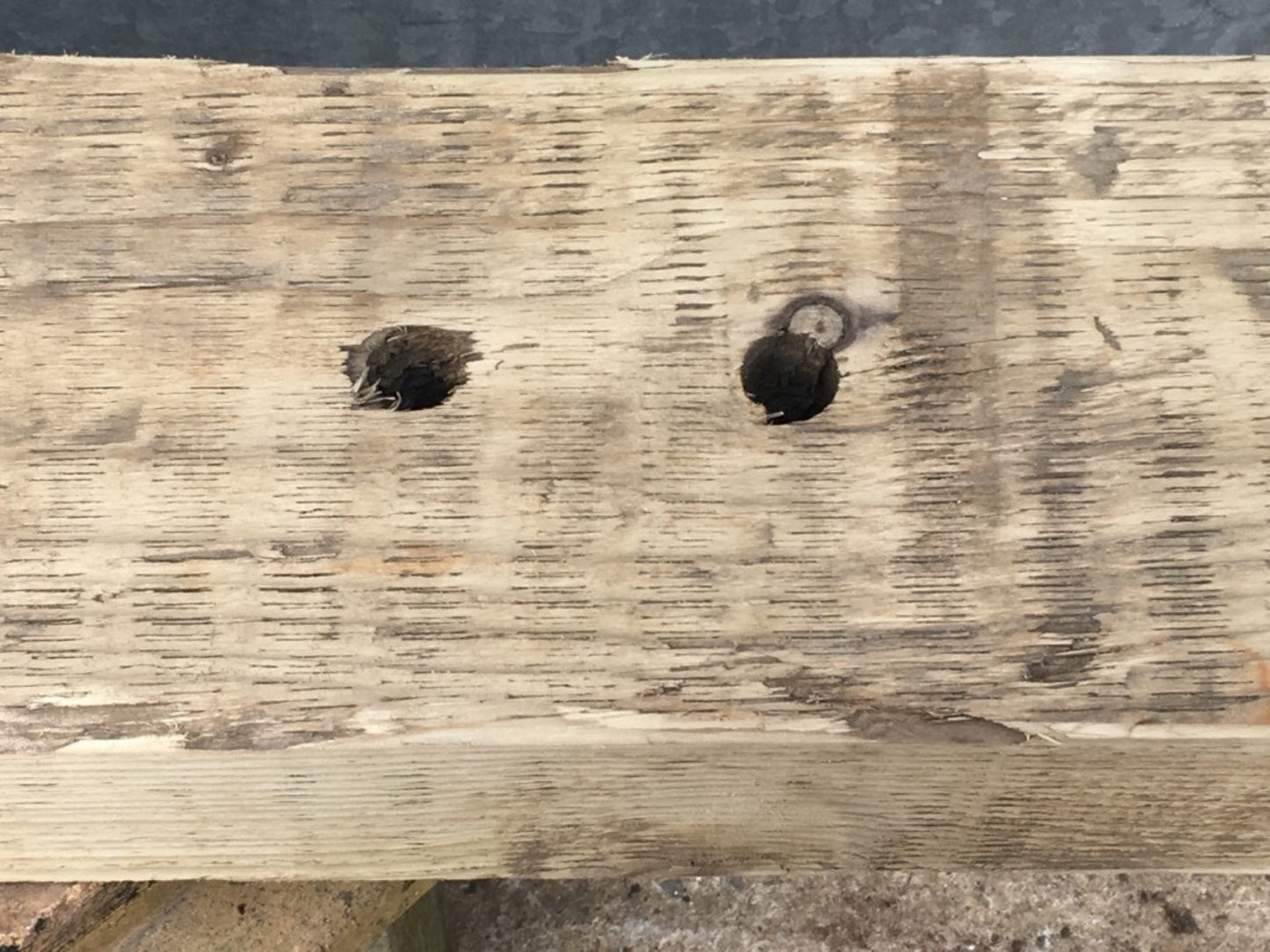 3ft 10 3/8" Or 1.18m Long Old Salvaged Solid Pine Beam