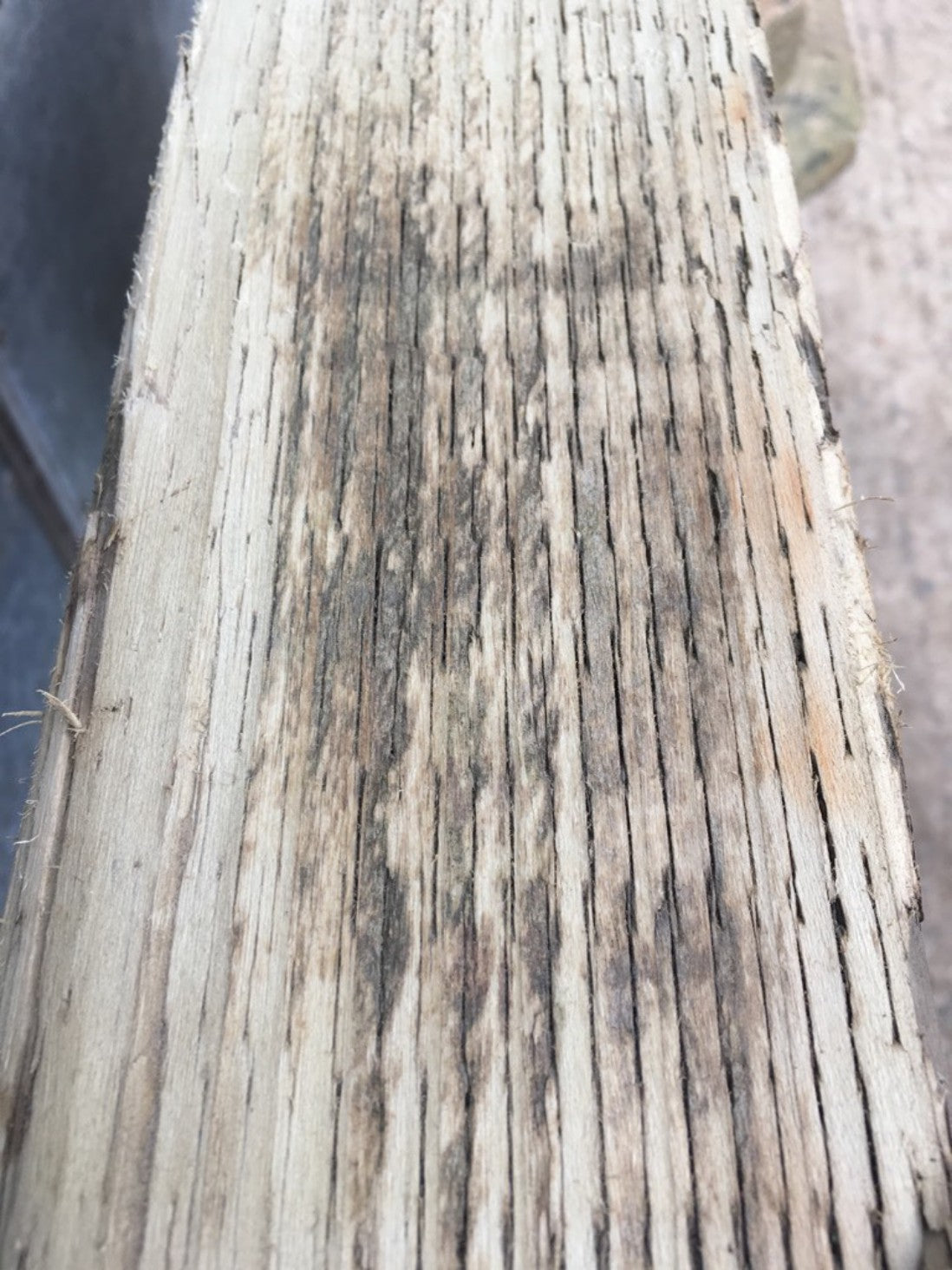 3ft 10 3/8" Or 1.18m Long Old Salvaged Solid Pine Beam