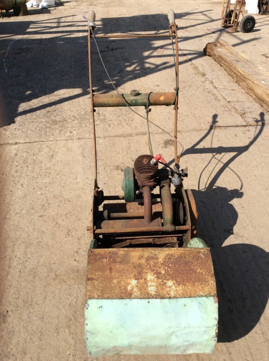 Old Vintage Ipswich Lawn Mower With Removable Grass Box Collector