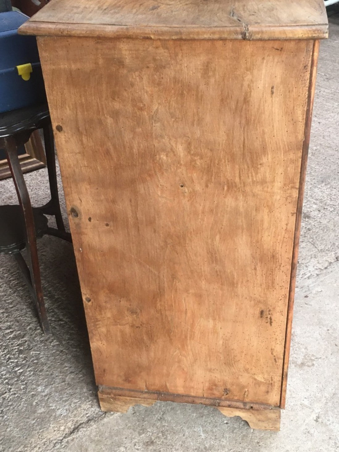 Rare Antique Early Victorian Period Elm 2 Over 3 Chest Of Drawers