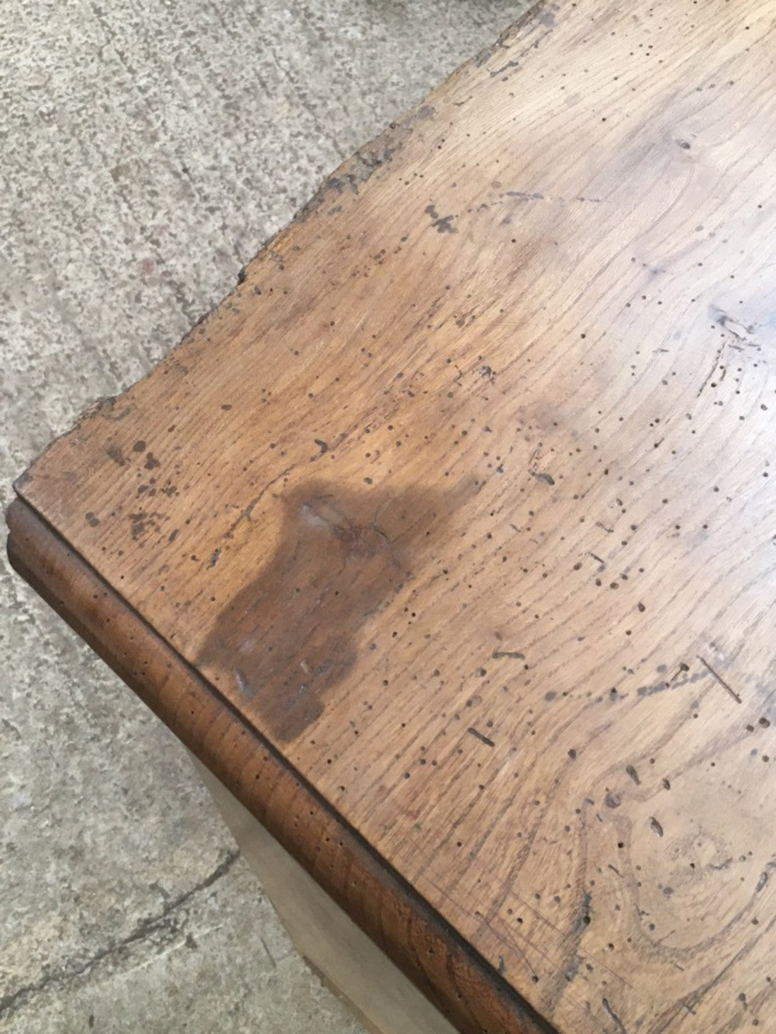 Rare Antique Early Victorian Period Elm 2 Over 3 Chest Of Drawers