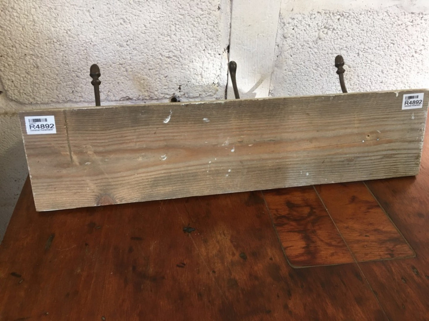 23 7/8” X 5 5/8” Lovely Old Reclaimed Pine Rack Of 3 Cast Iron Single Coat Hooks