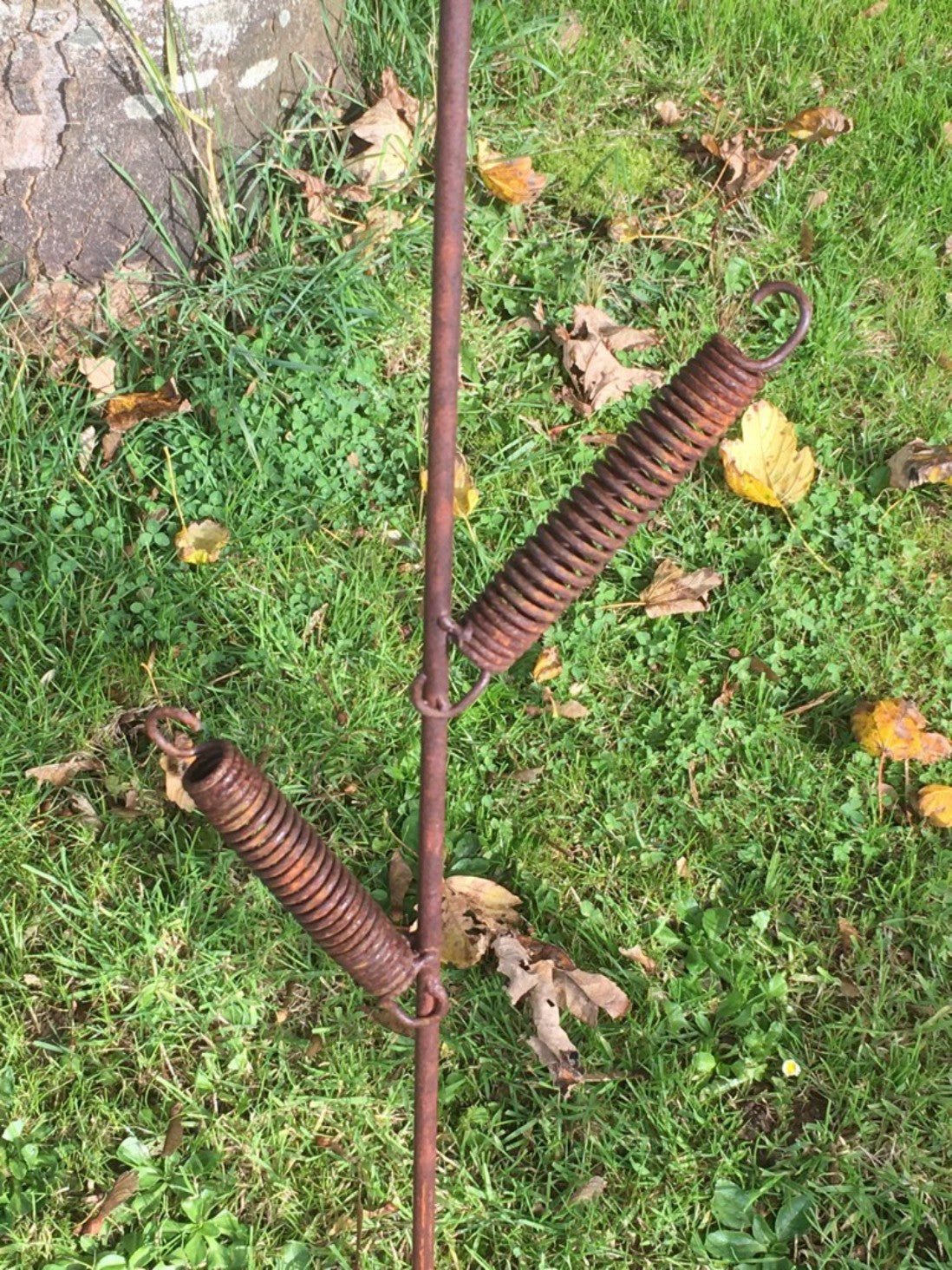 Unusual Steel 4’ Garden Art Spring Sunflower Flower Plant Rusty Springs
