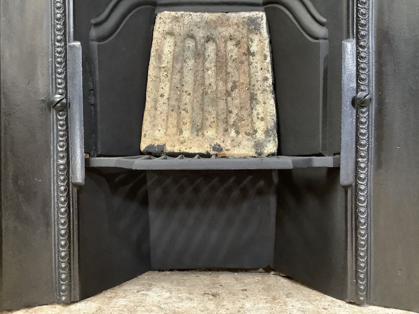Victorian Cast Iron Black Bedroom Horse Shoe Fireplace Insert 2'11"Hx1'11"W