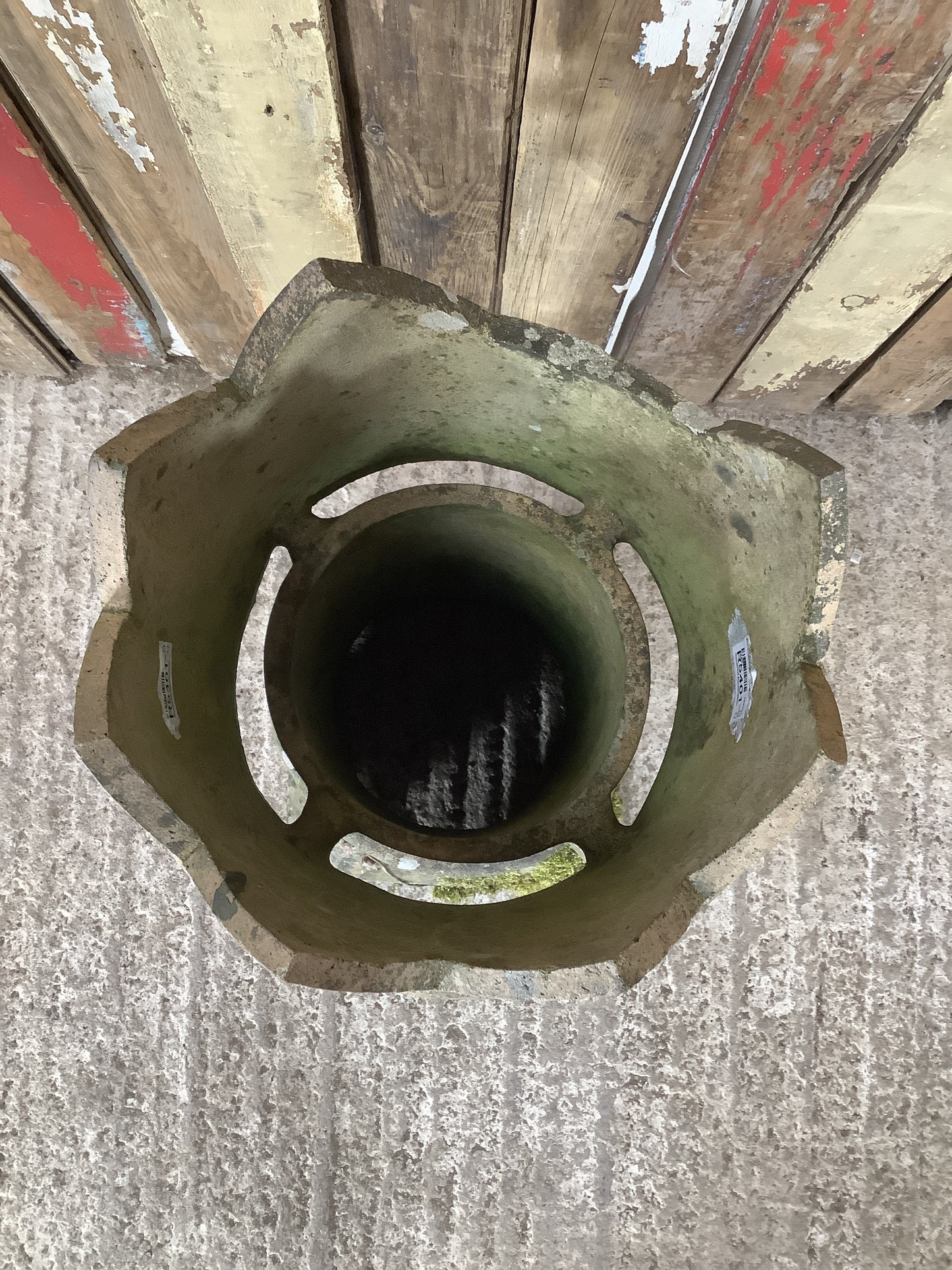 Old Yellow Buff Clay Crown Bishop Chimney Pot 2'6"Hx1'1"W