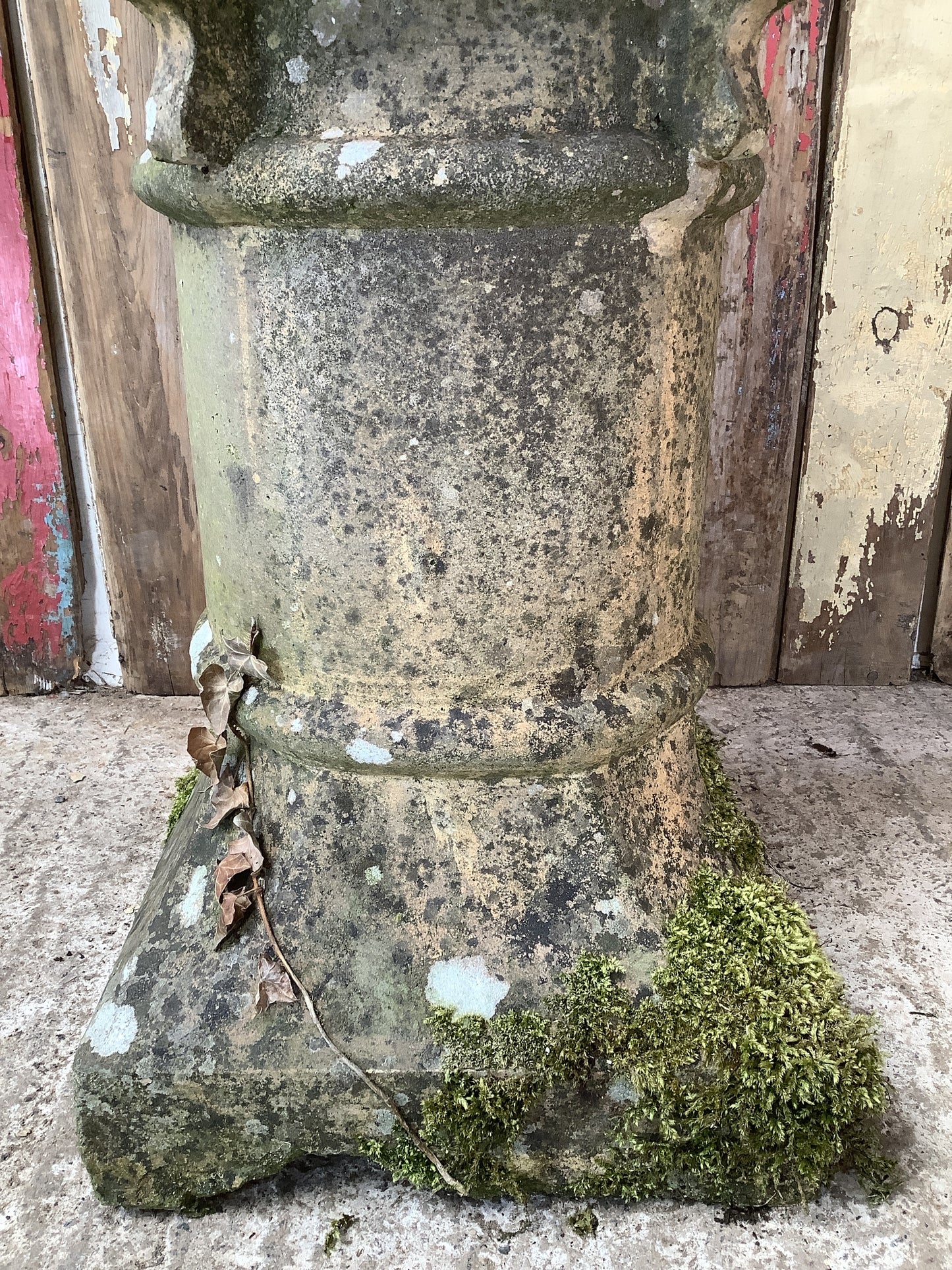Old Yellow Buff Clay Crown Bishop Chimney Pot 2'6"Hx1'1"W