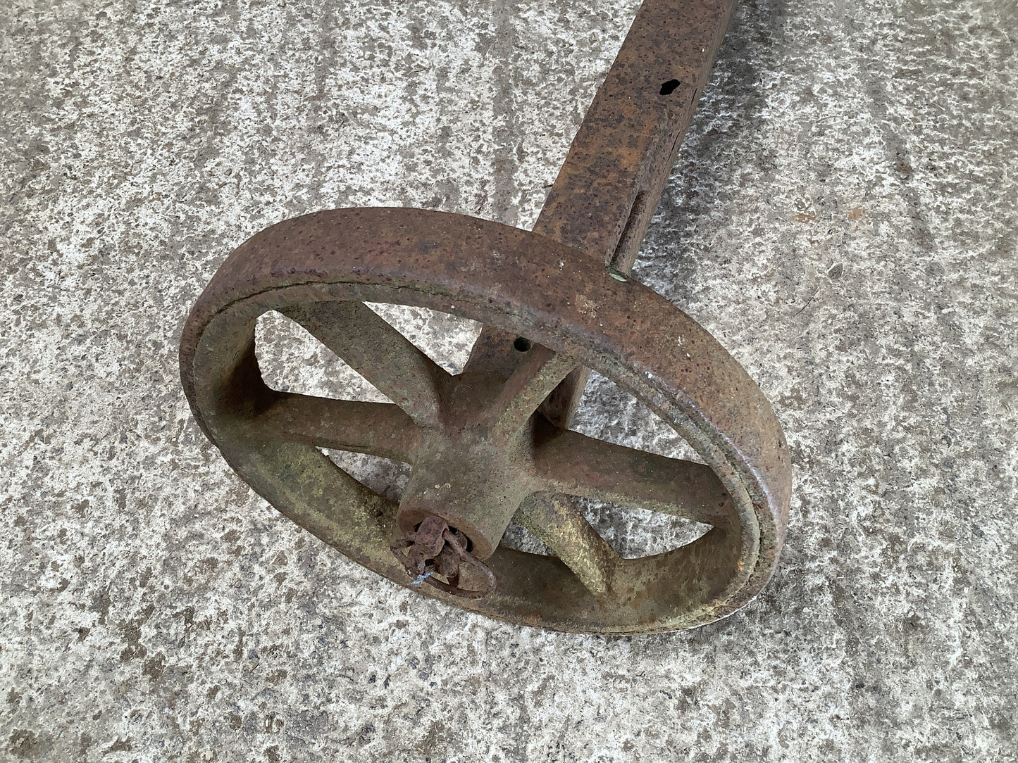 Old Cast Iron Metal 4 & 6 Spoke Odd Hen House Trolly Wheels