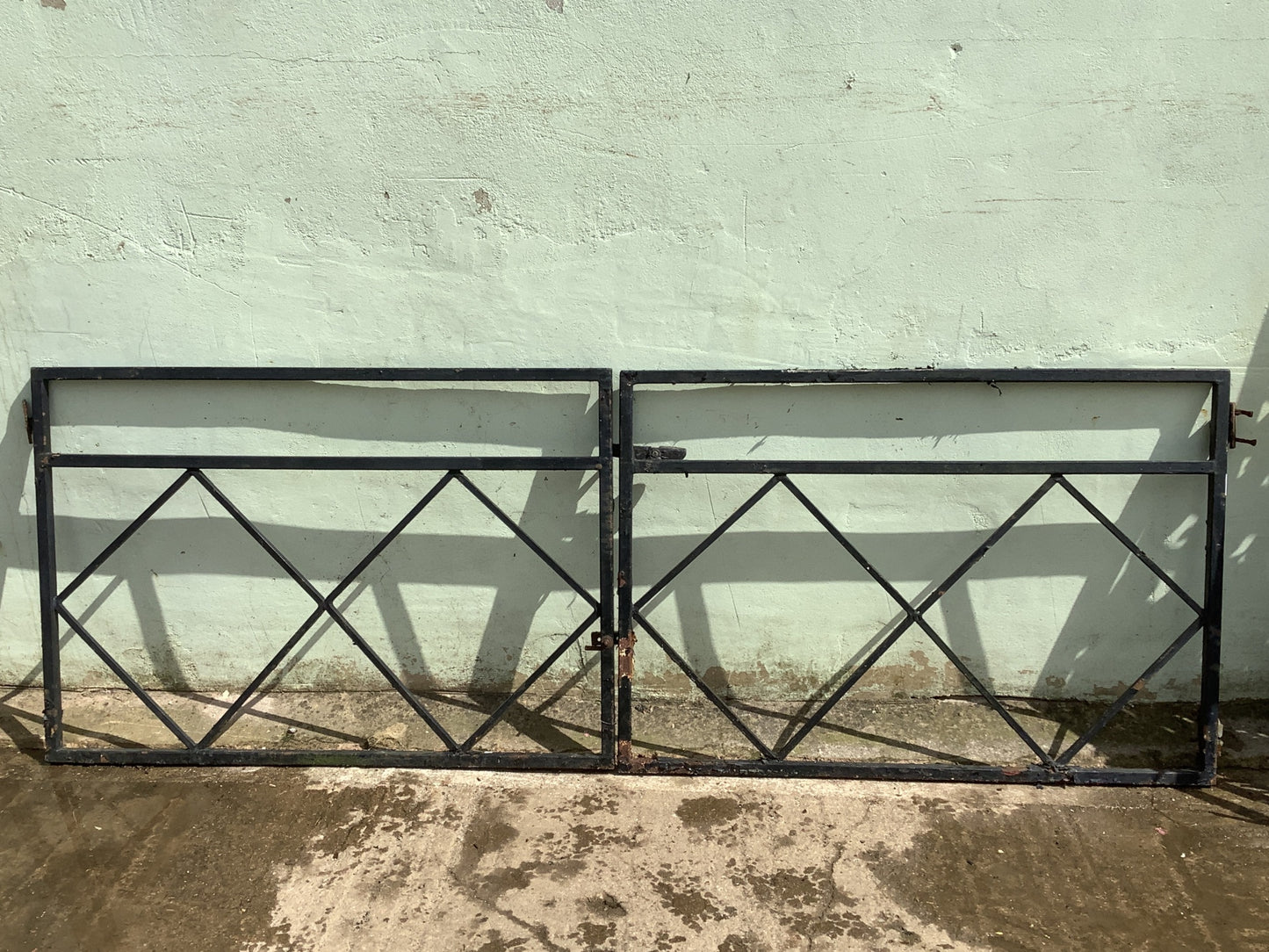 2'7"H 7'8"x W Pair of Metal Steel Garden Drive House Gates