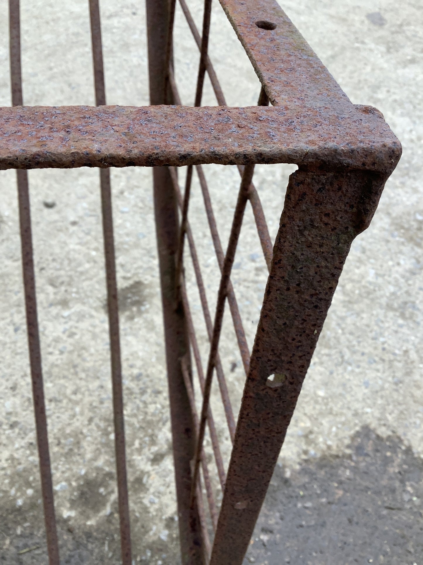 2'0"H 4'0"x W Reclaimed Old Metal Steel Wall Hay Feeder Rack Flower Planter!