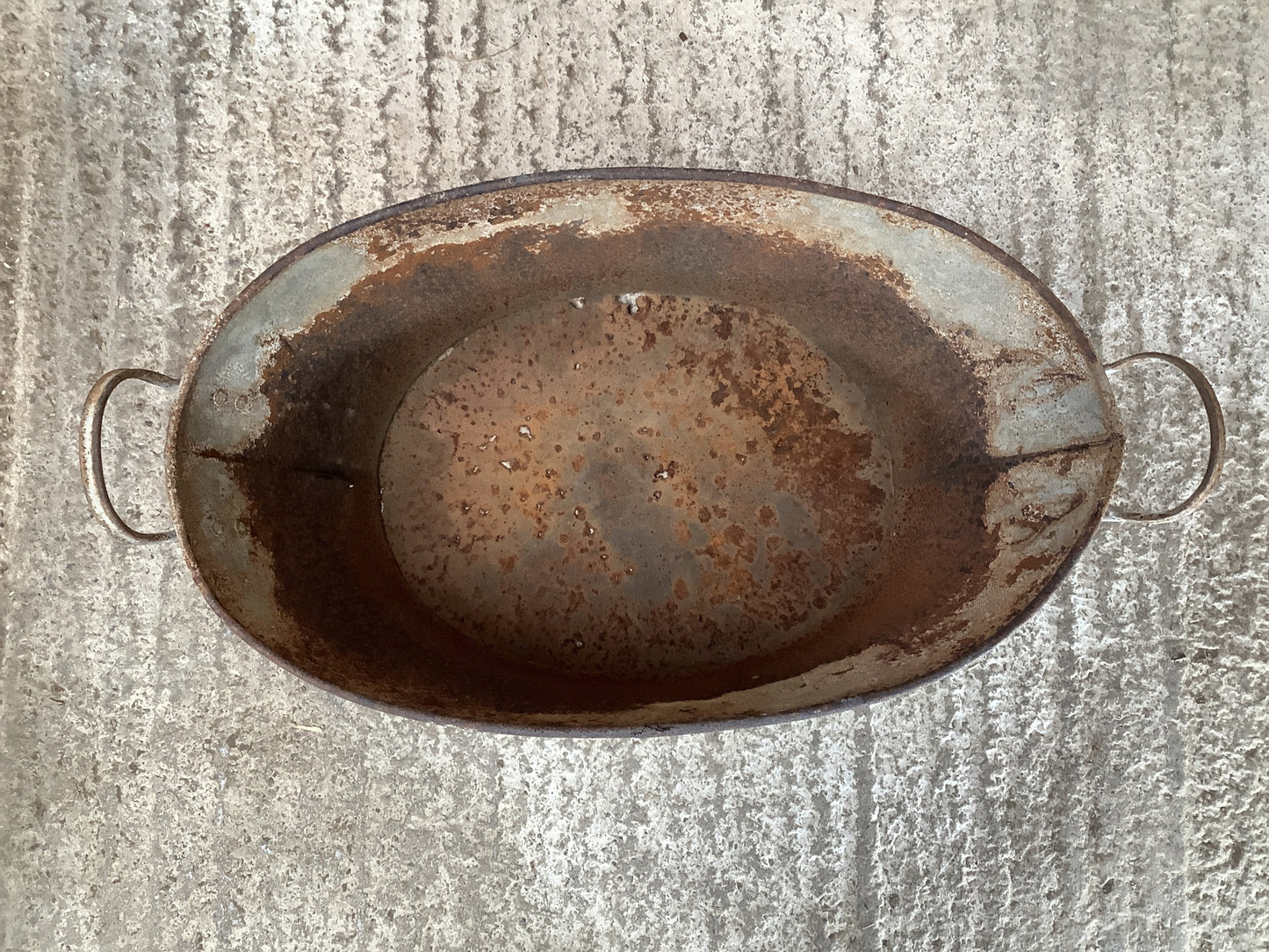 Old Galvanized Rusty Vintage Wash Tub Garden Planter 10"H