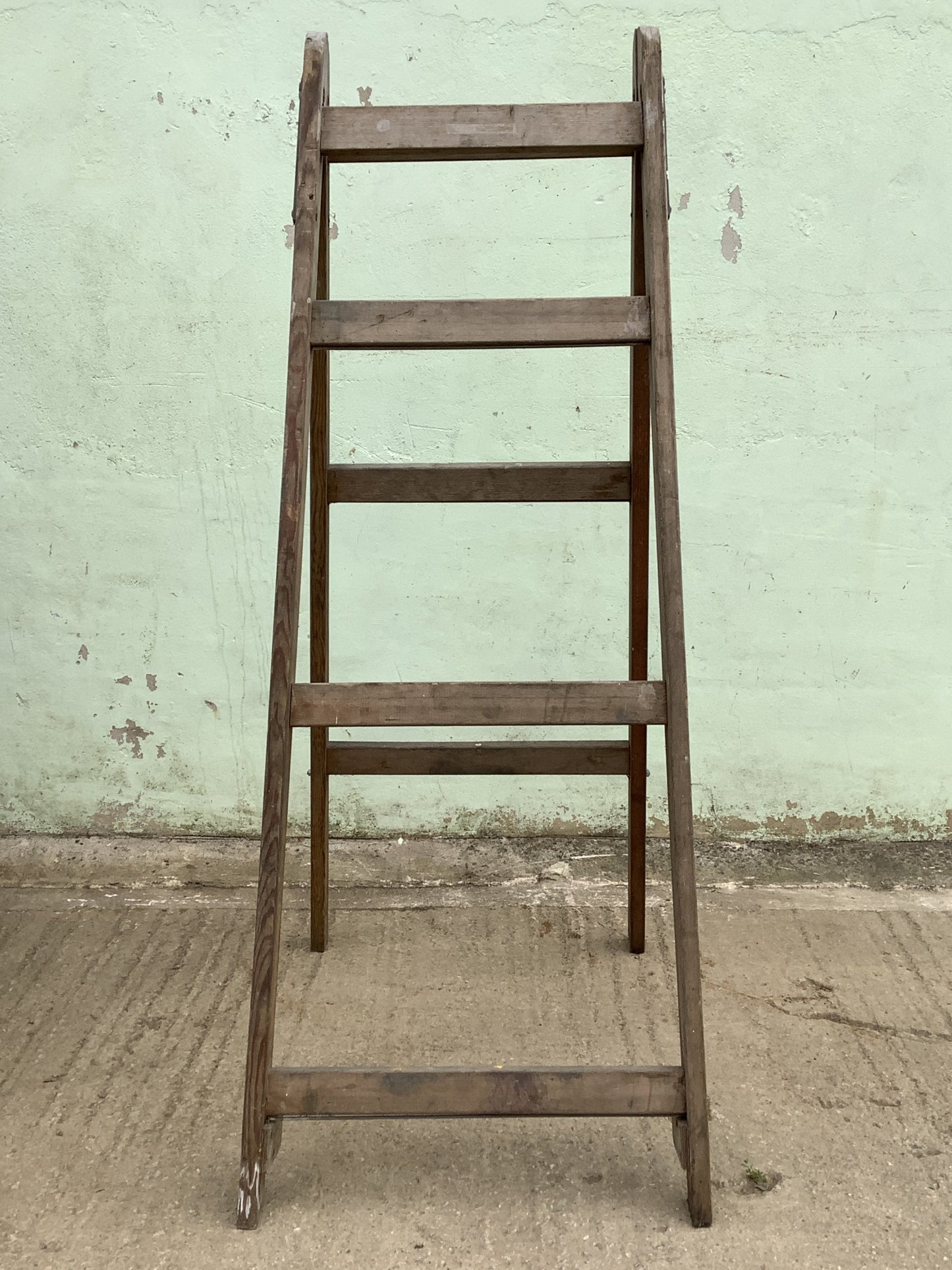 Single Old Reclaimed Vintage Pine Tall Decorators Trestles Frame Easel