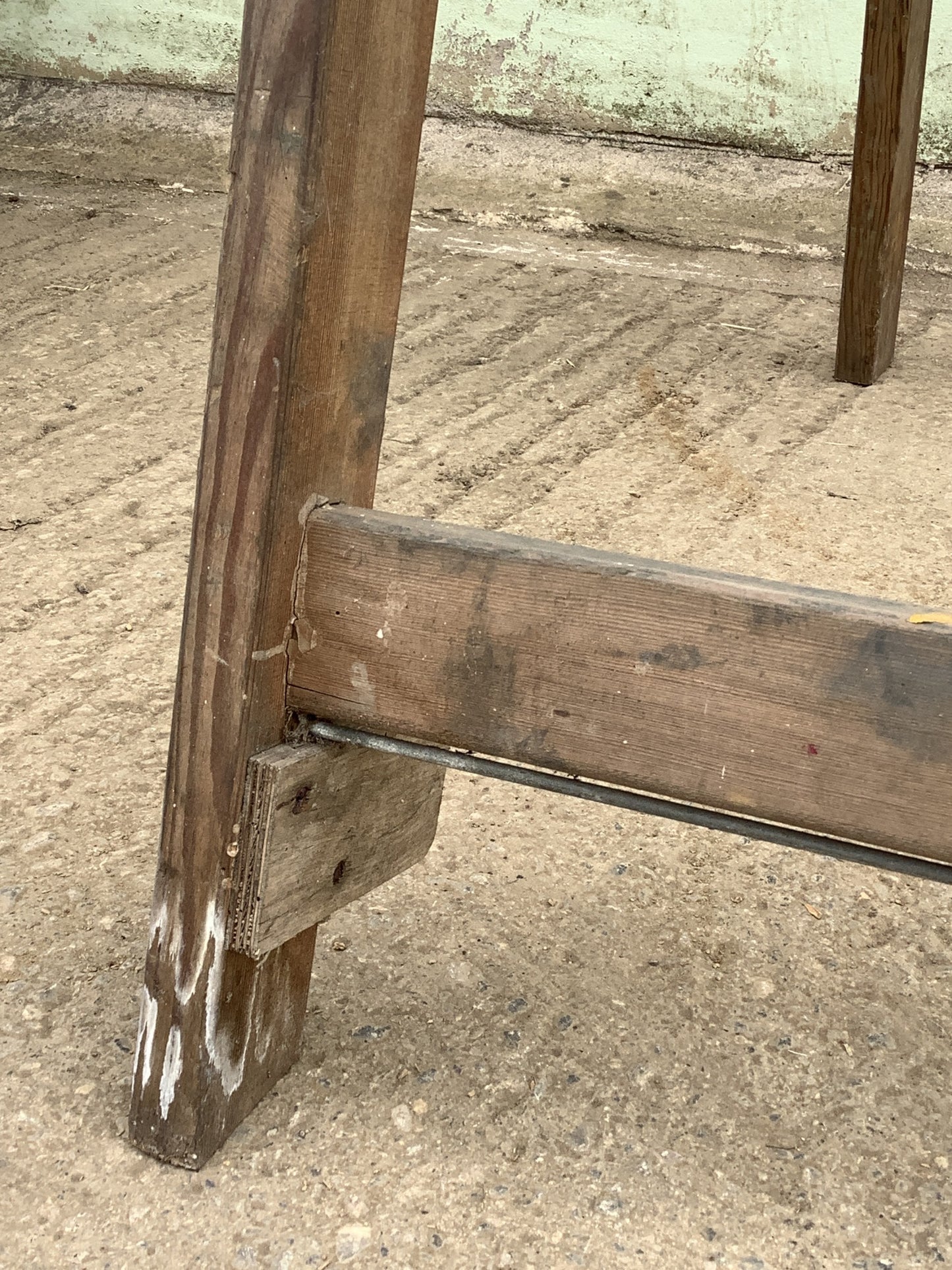 Single Old Reclaimed Vintage Pine Tall Decorators Trestles Frame Easel