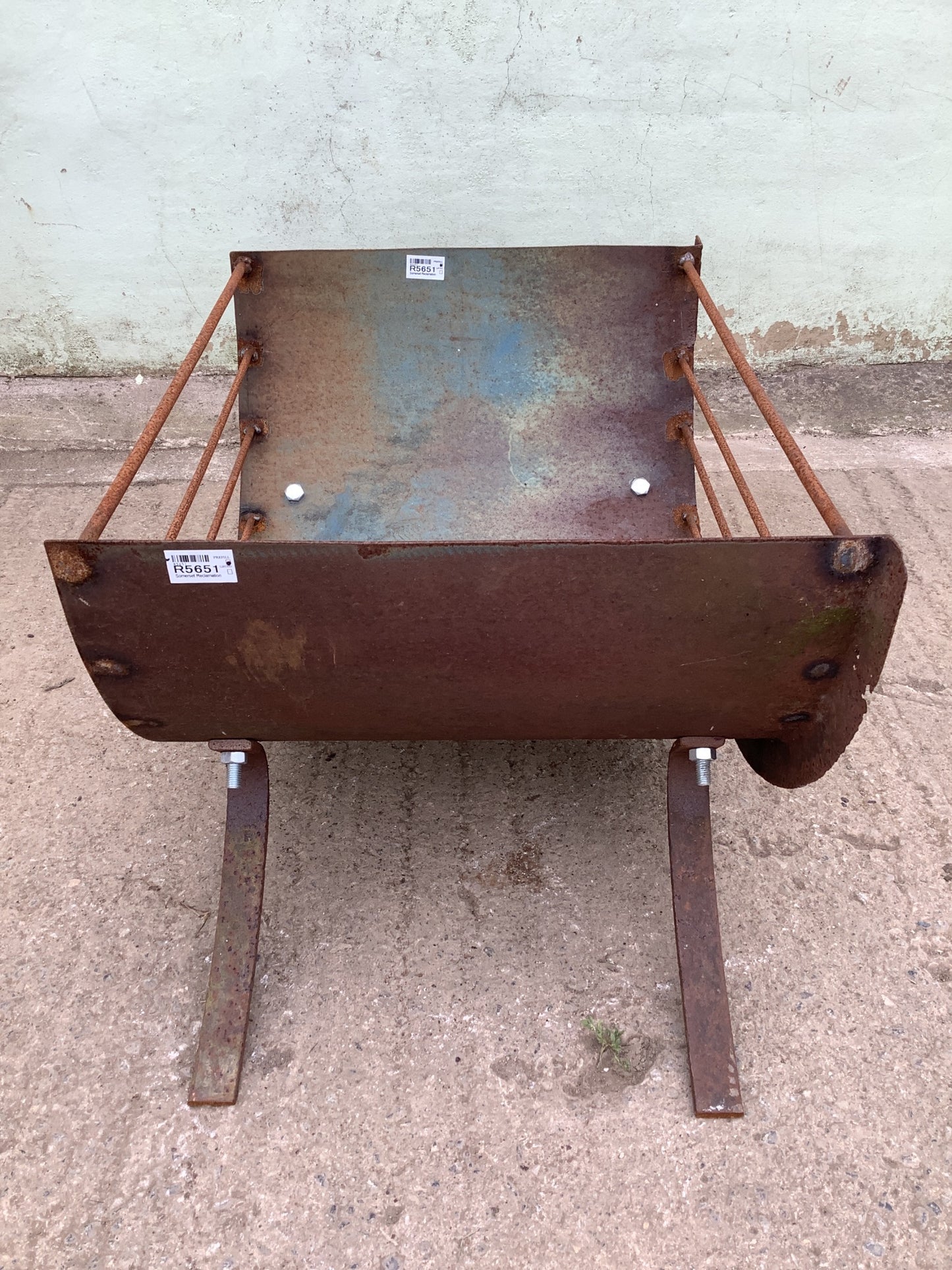 1'3"H 2'9" W Large Strong Rusty Metal Outside Firepit Fire Garden Burner