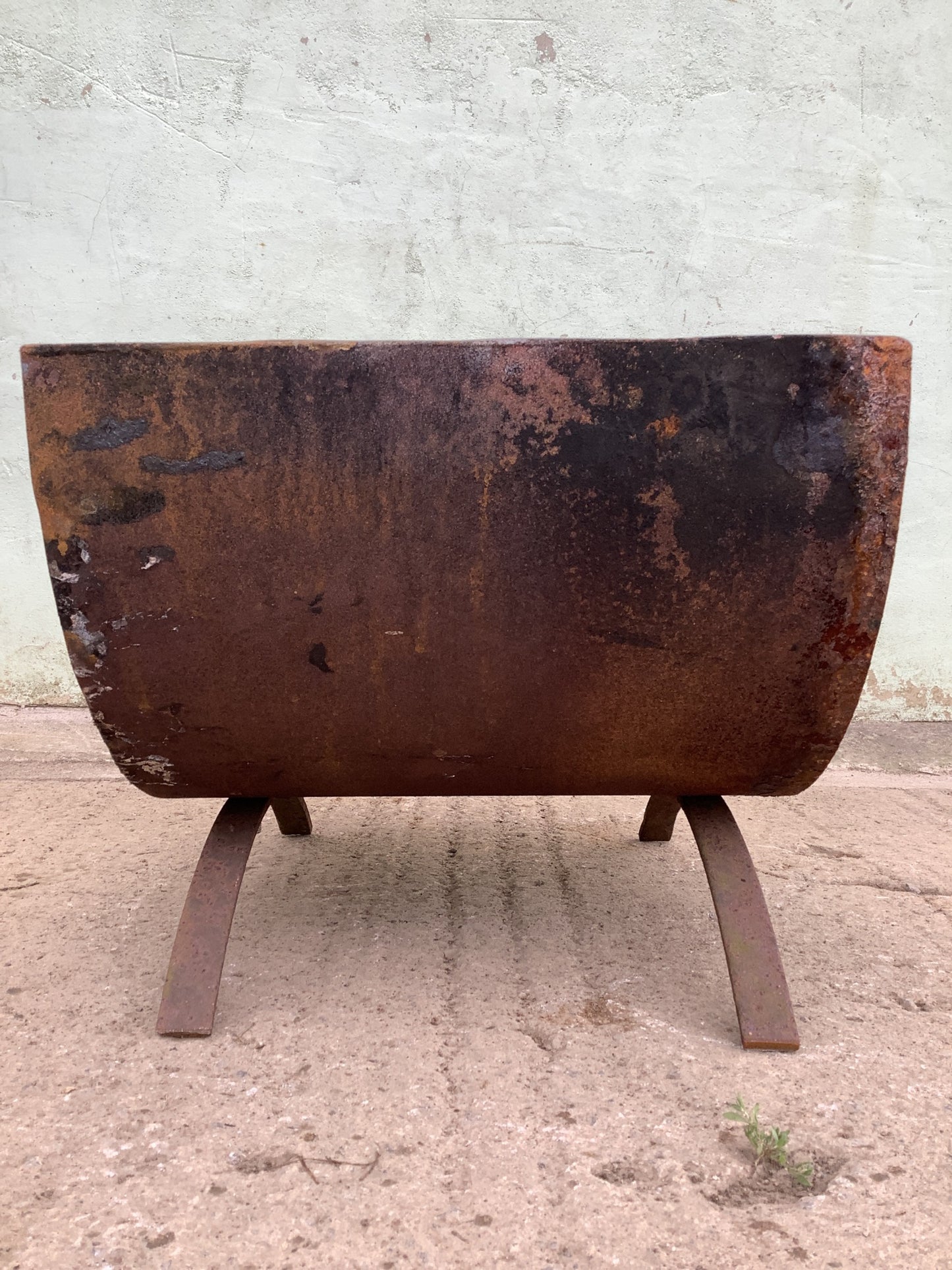 1'5"H 2'1" W Large Strong Rusty Metal Outside Firepit Fire Garden Burner