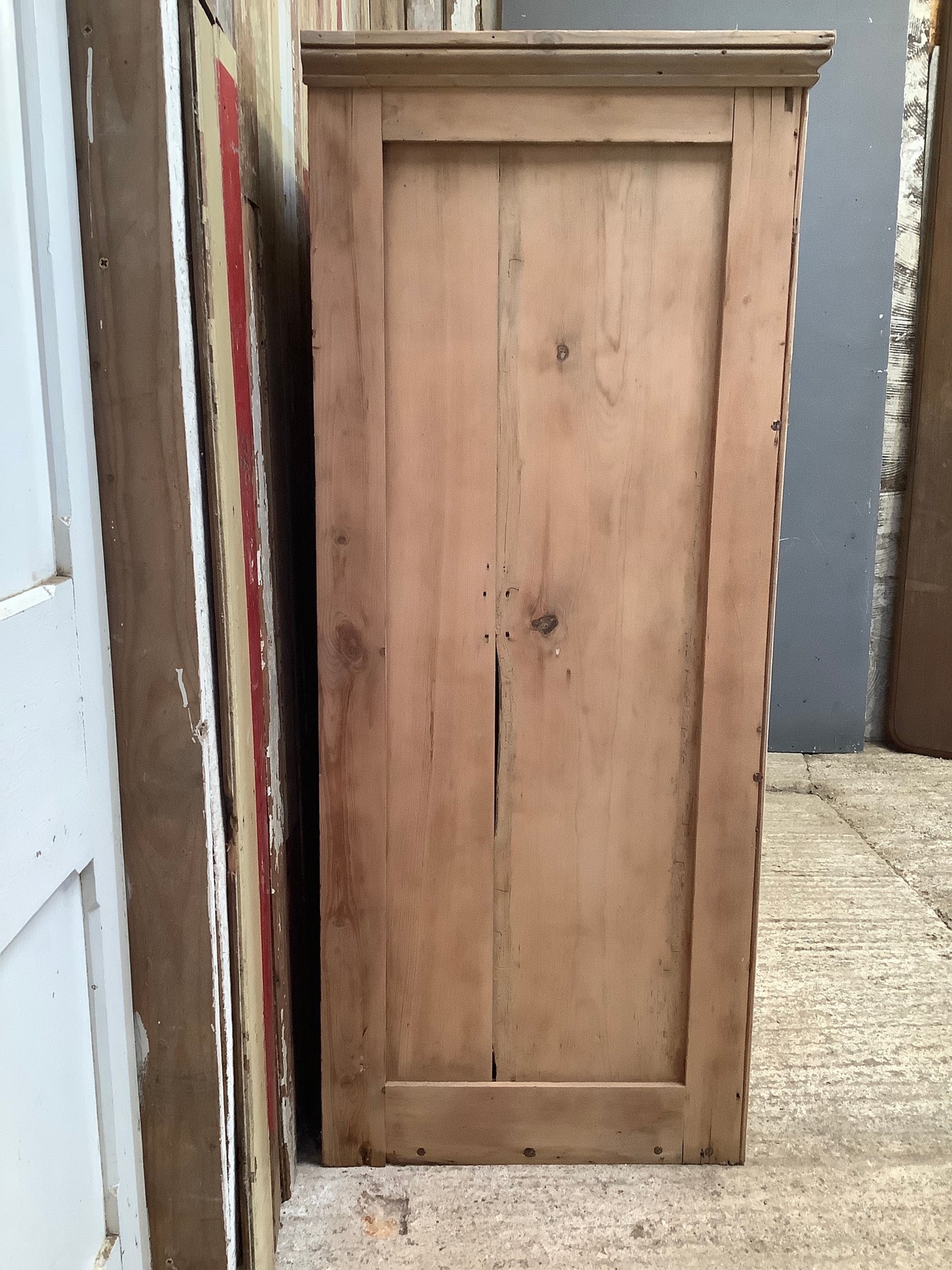 Side panel