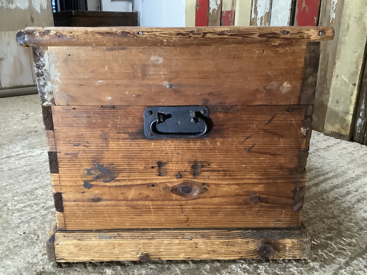 Victorian Stripped Pine & Metal Blanket Storage Box Wooden 1'4"H 3'0" W
