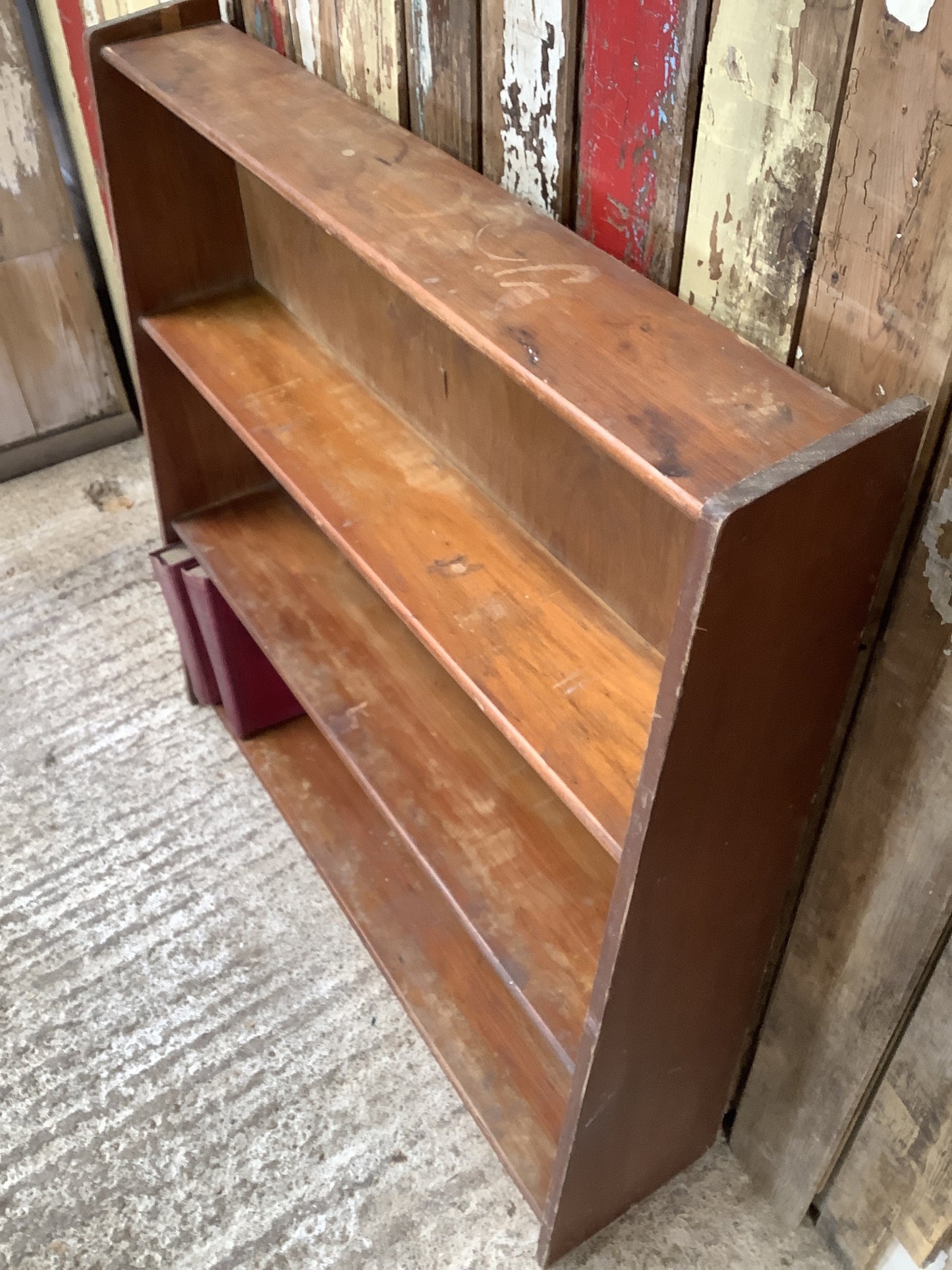 Used 1970s Varnished Pine & Ply Bookcase 3 Shelves Wooden 2'11"H 3' W