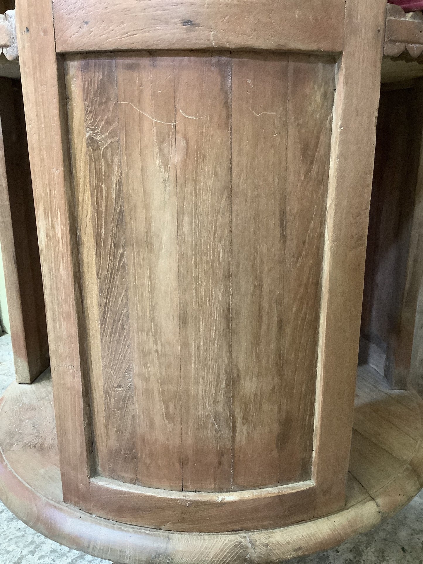 Side panel