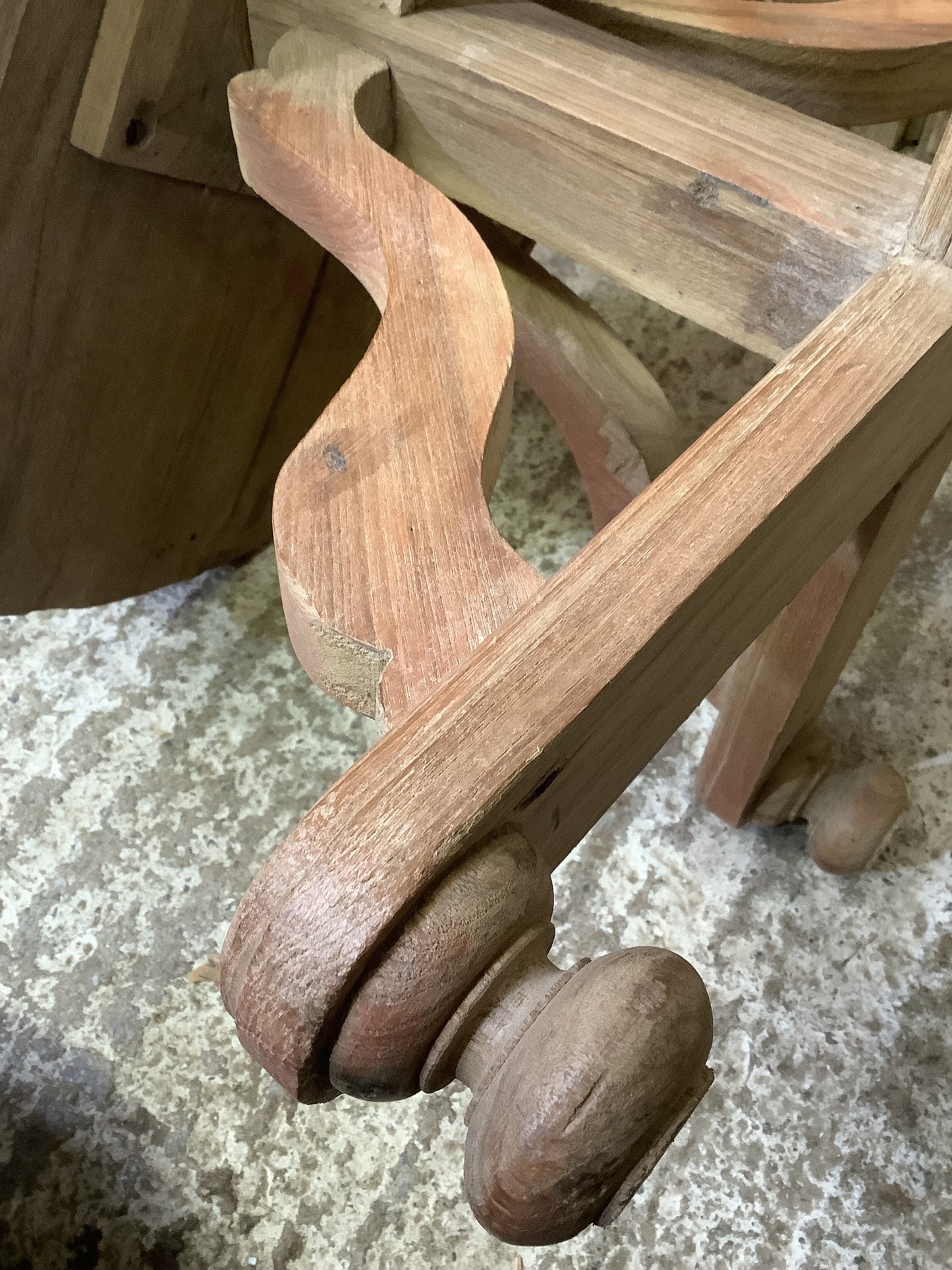 Turned feet
