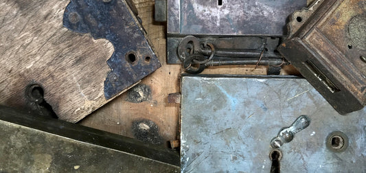 Reviving Elegance: Somerset Reclamation's Timeless Collection of Vintage Doors and Authentic Hardware