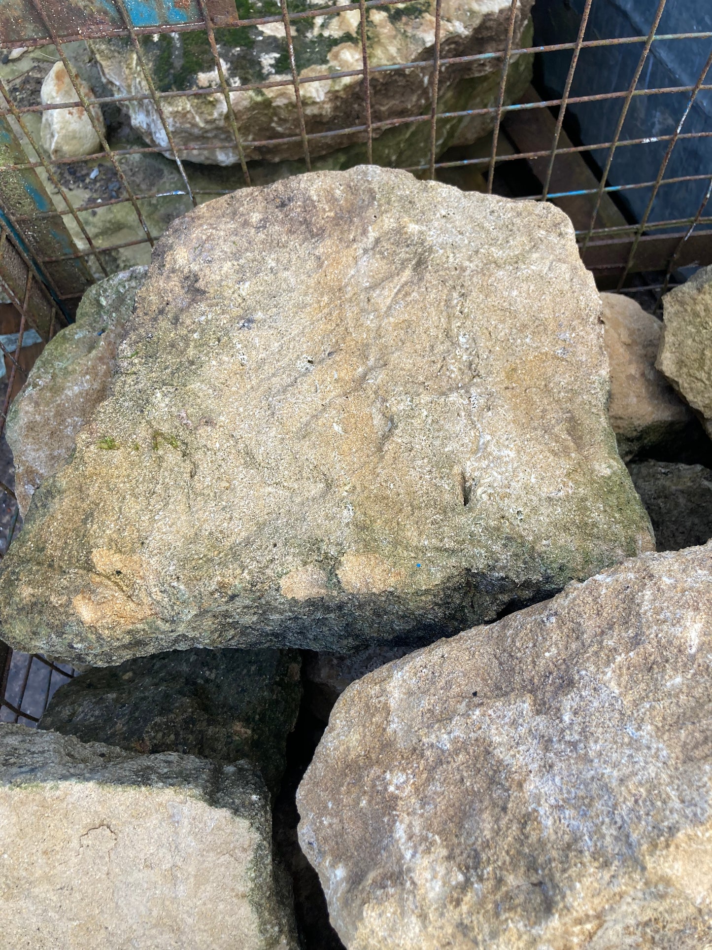 Reclaimed Bath Stone Rubble Blocks