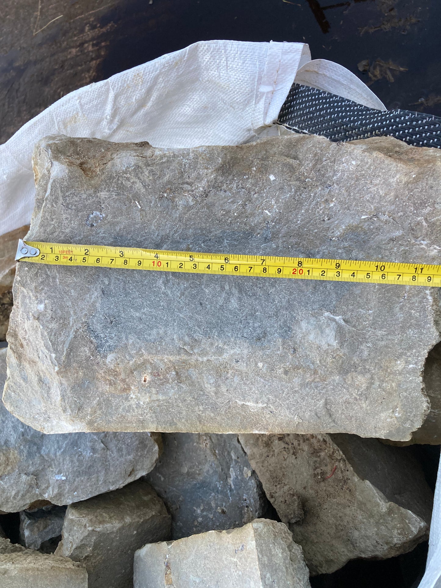 High Quality White & Light Grey Lias Limestone Mendip Building Stone