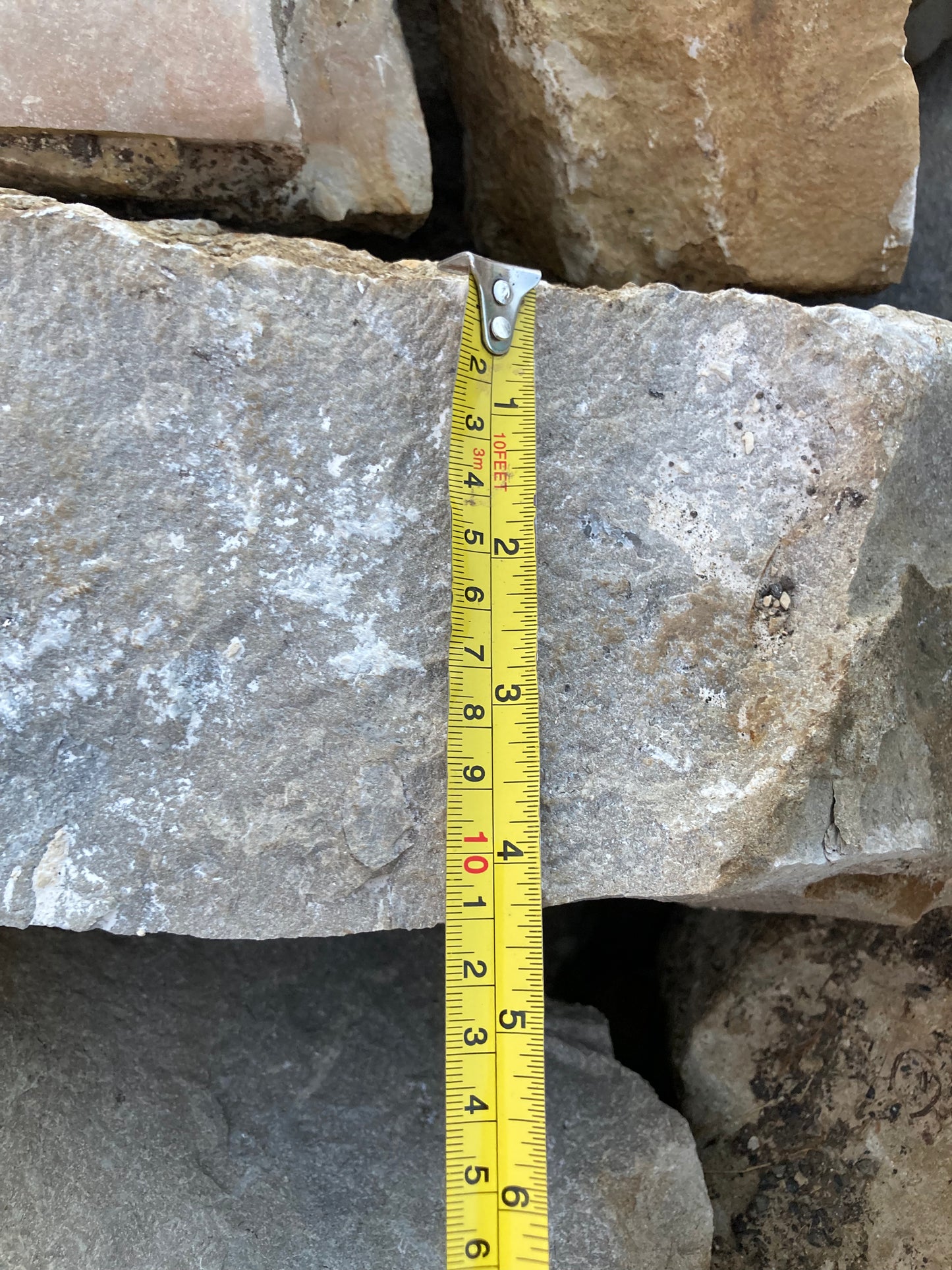 High Quality White & Light Grey Lias Limestone Mendip Building Stone