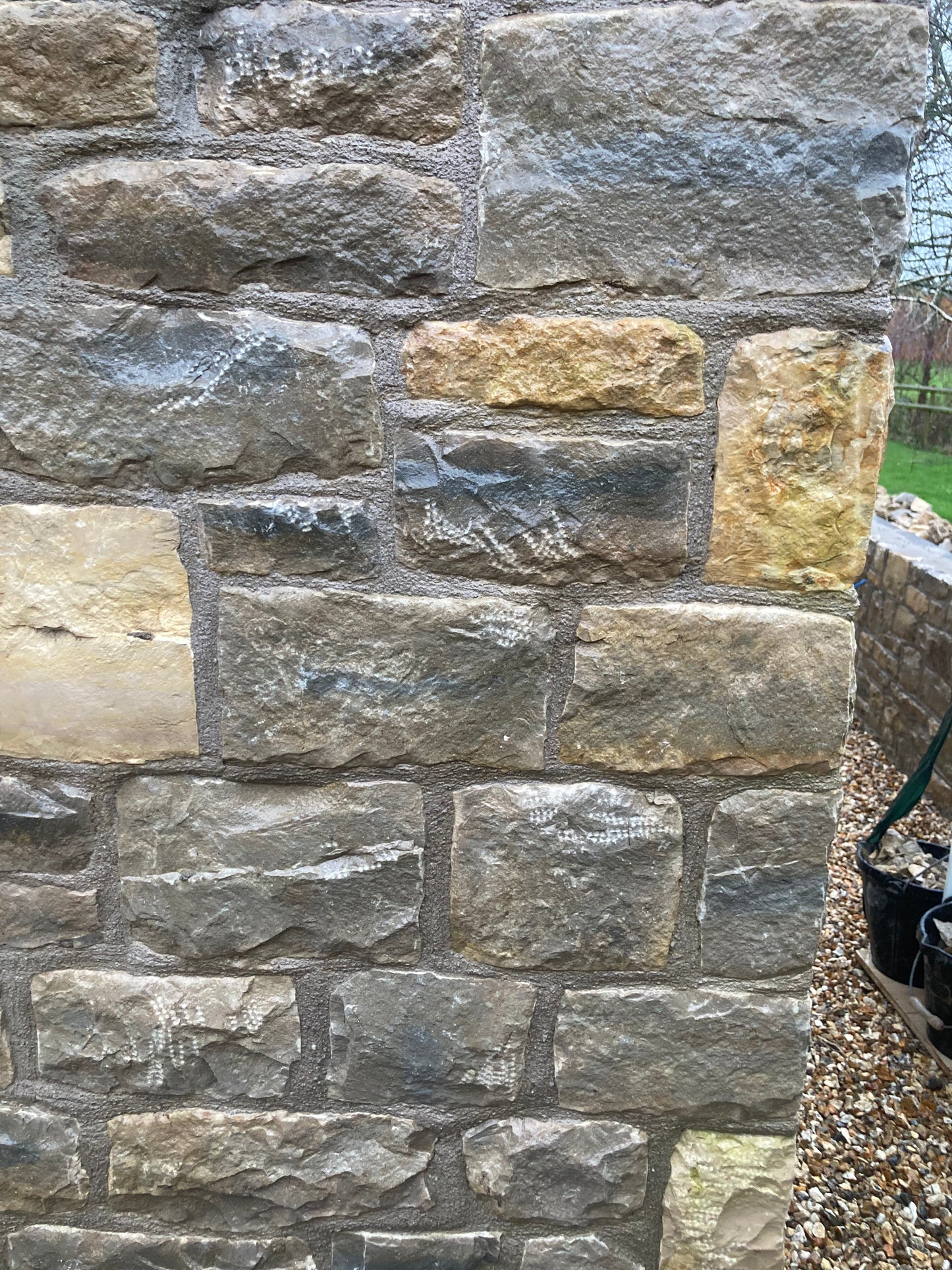 High Quality White & Light Grey Lias Limestone Mendip Building Stone