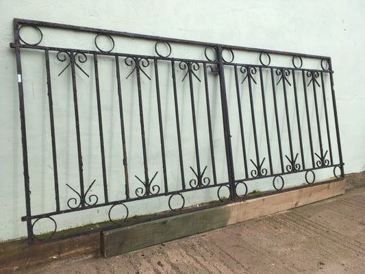 234cm Wide Pair Of Reclaimed Rusty Old Black Steel Driveway Gates Restoration